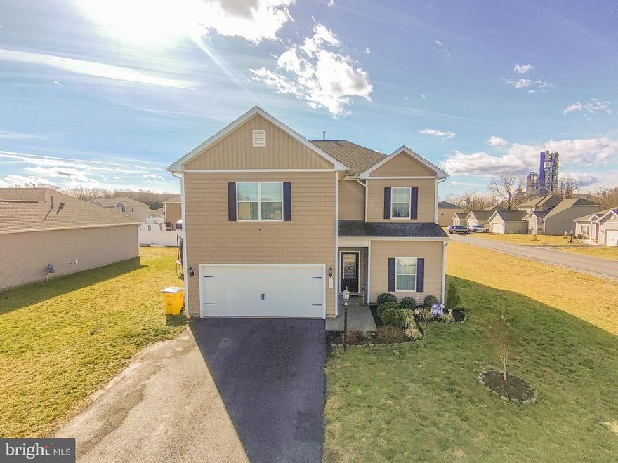 Back on the market! This 5-bedroom Potomac floor plan home is a spacious and luxurious two-story designed to accommodate large families or individuals that appreciate extra personal space. With ample area for entertaining, this home offers a variety of features that make it a true retreat.

On the main floor, you'll find a spacious family room that provides a comfortable gathering space for family and friends. The open chef-ready kitchen is a highlight of the home, featuring beautiful wood cabinets, granite countertops, and energy-efficient appliances. Whether you're cooking for a large gathering or simply enjoying a meal by yourself or with your family, this kitchen has everything you need.
The Potomac plan also includes an upstairs bonus room, providing additional space for recreation and entertainment. This room can be used for various purposes, such as a playroom for children, a home office, a home theater, or a space for creative indoor activities.

One of the standout features of this home is the private master suite located on the main floor, which fosters a tranquil spa-like feel with its separate tub, walk-in shower, and large walk-in closet. This space provides privacy and comfort for homeowners, serving as a peaceful oasis within the home.
Being part of the beautiful community of McGinnis Point offers a convenient location near the best shopping, dining, and entertainment options in the area. Residents of this community can enjoy easy access to amenities and attractions, enhancing their overall lifestyle and those seeking a comfortable and luxurious living experience.

The rear patio is a wonderful extension of the living space offering flexibility and versatility, allowing for outdoor dining, hosting gatherings, or simply enjoying the fresh air and sunshine. This feature enhances the overall appeal of the home, allowing homeowners to have a private outdoor area where they can spend time barbecuing or reading the next best-selling book by their favorite author.

Schedule your showing today! Don’t miss out on this unique opportunity.