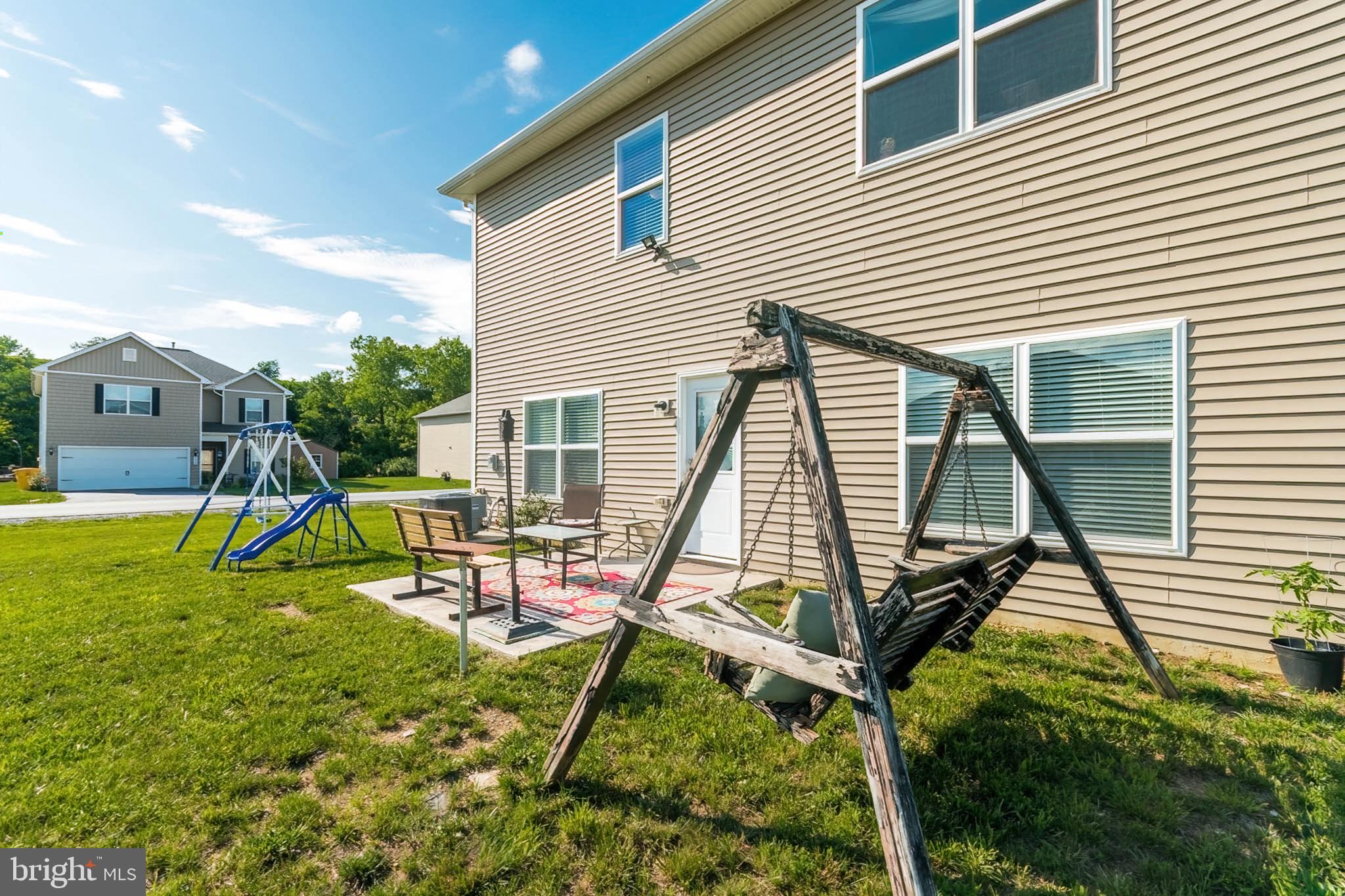 MCGINNIS POINT - Residential