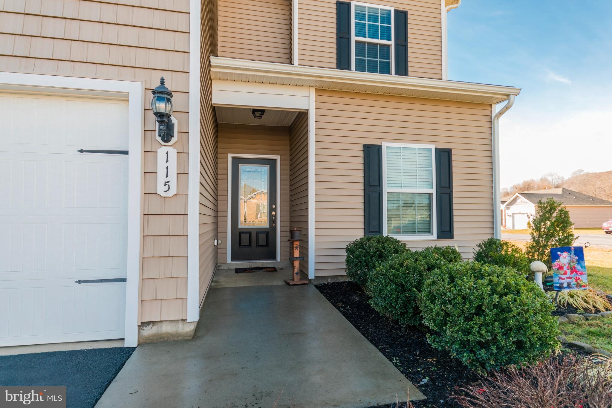 MCGINNIS POINT - Residential