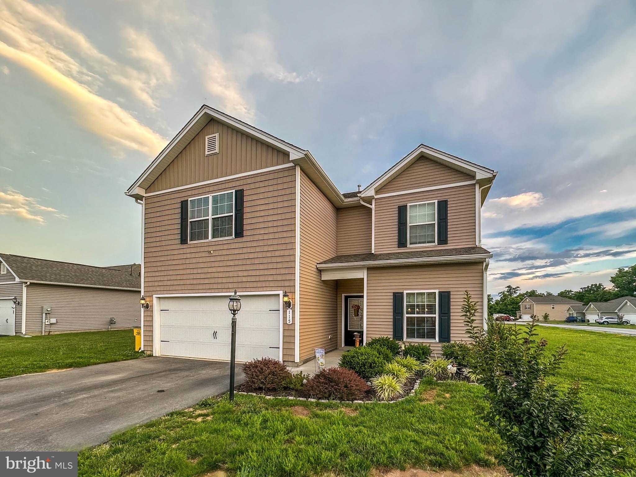 MCGINNIS POINT - Residential