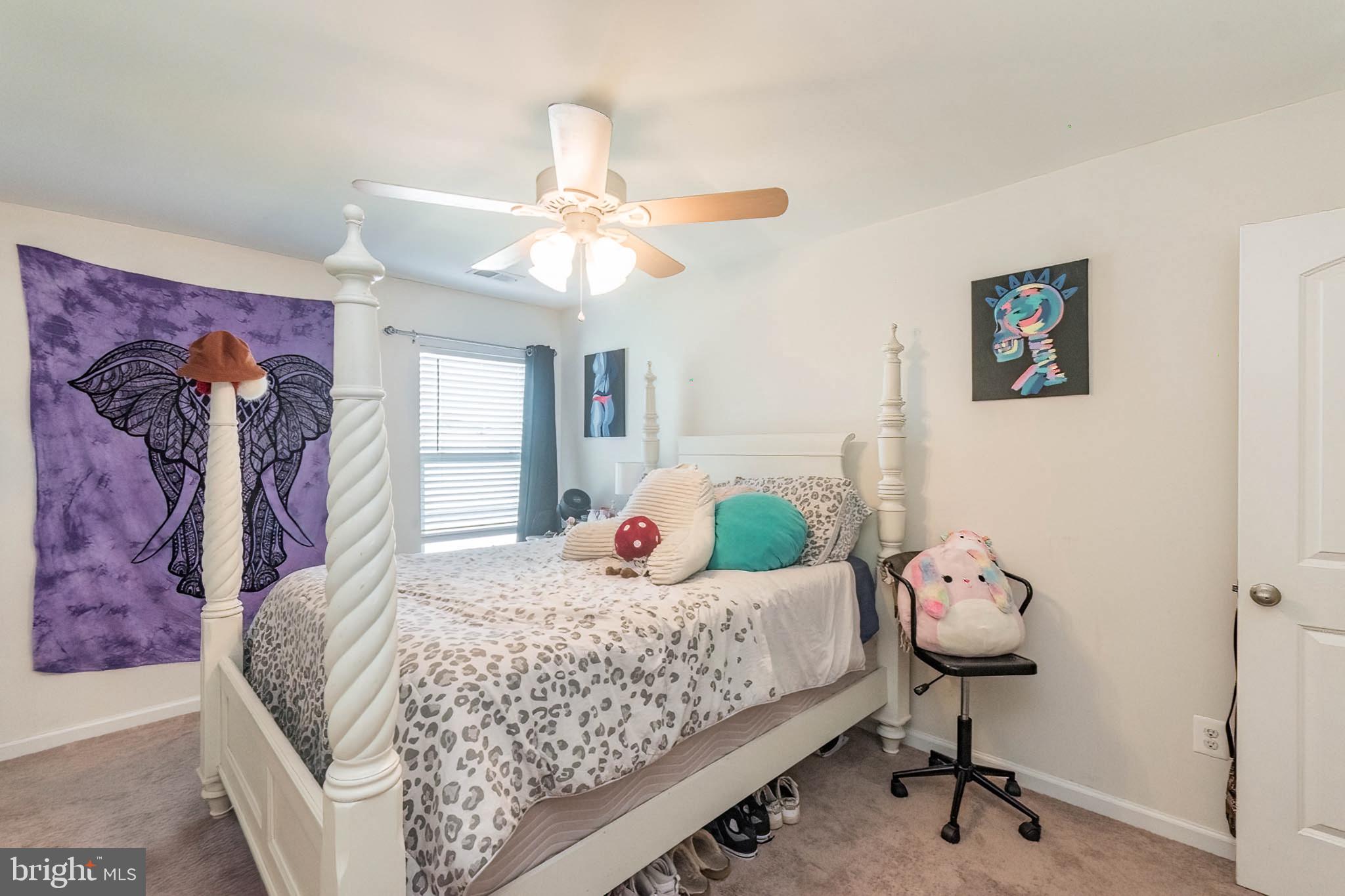 MCGINNIS POINT - Residential