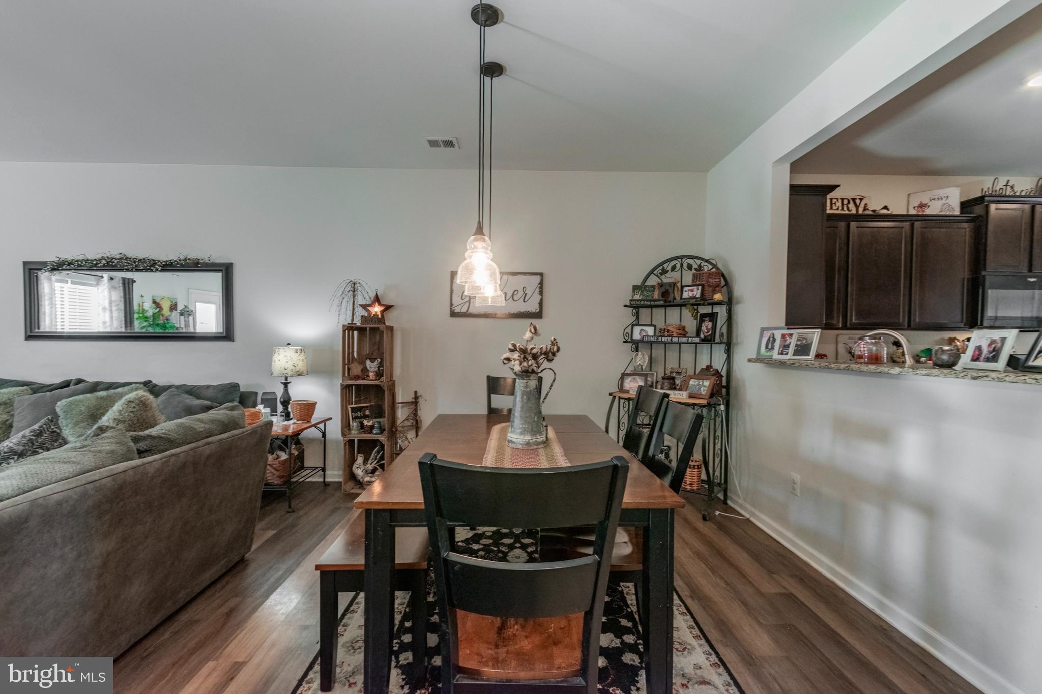 MCGINNIS POINT - Residential