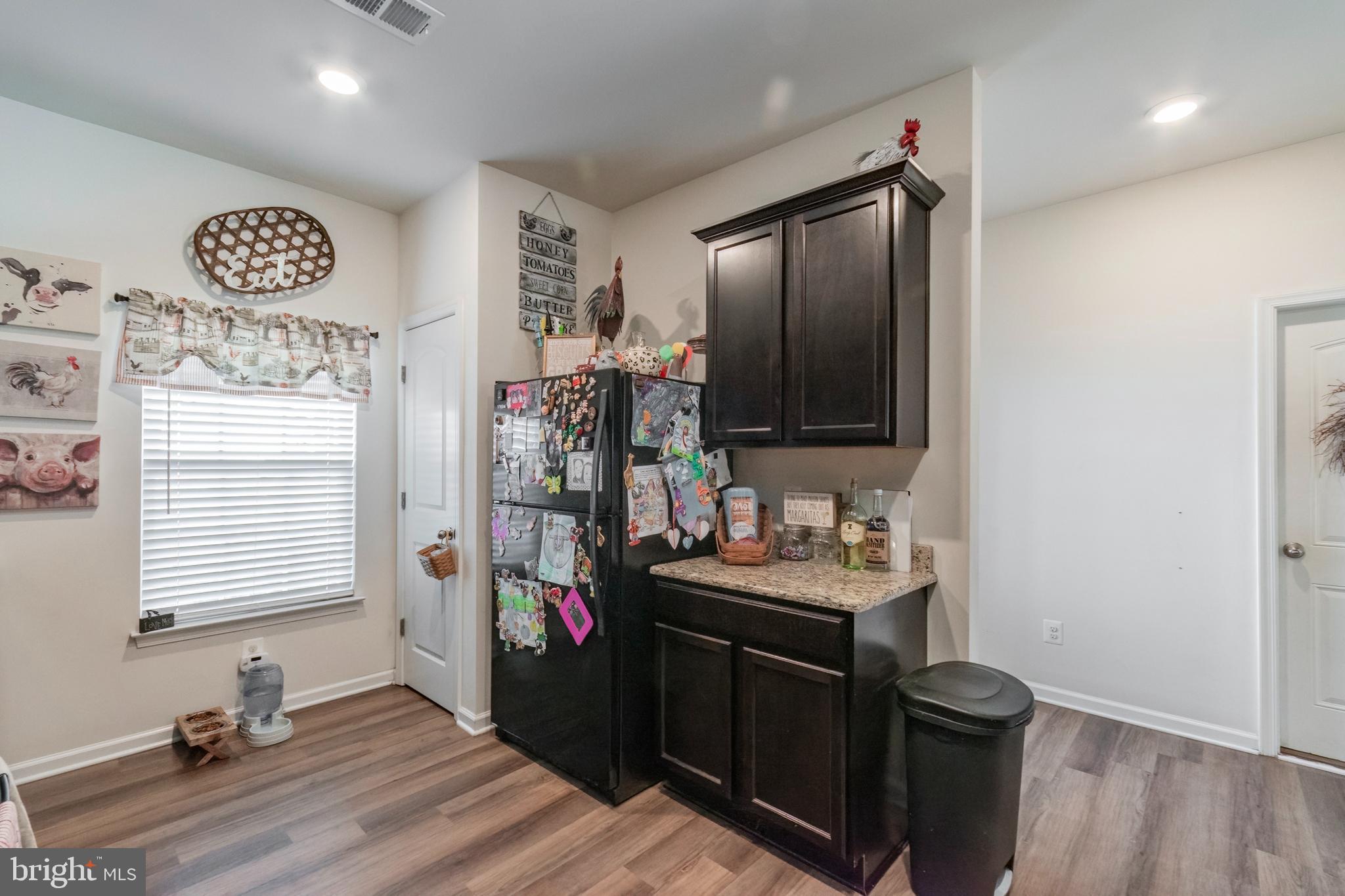 MCGINNIS POINT - Residential