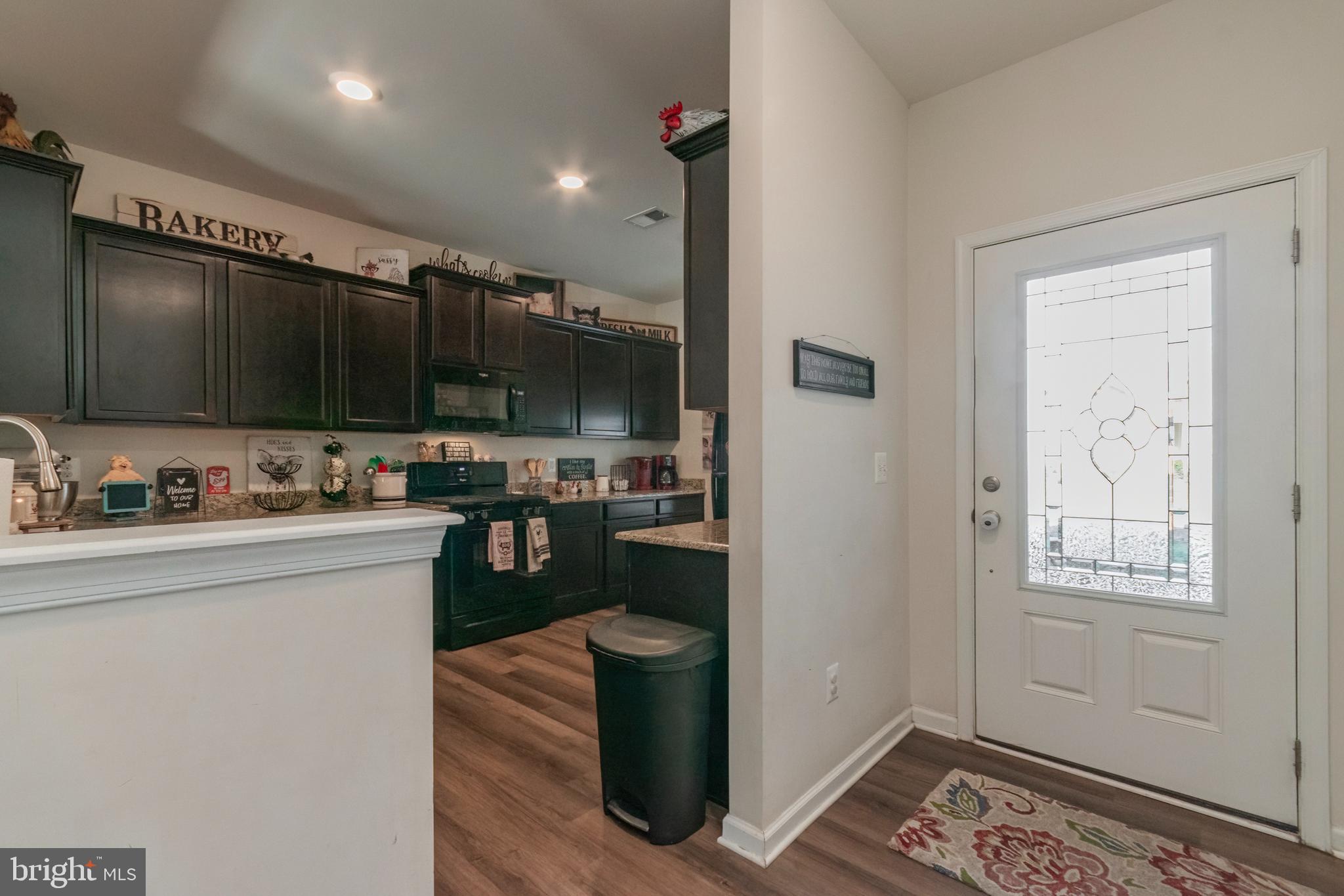 MCGINNIS POINT - Residential