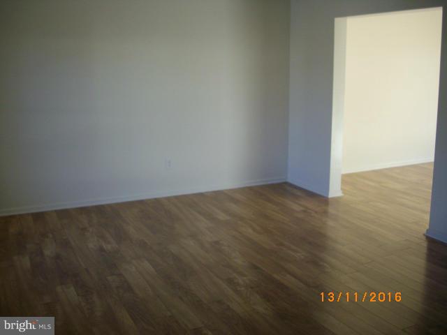 HERITAGE SQUARE - Residential