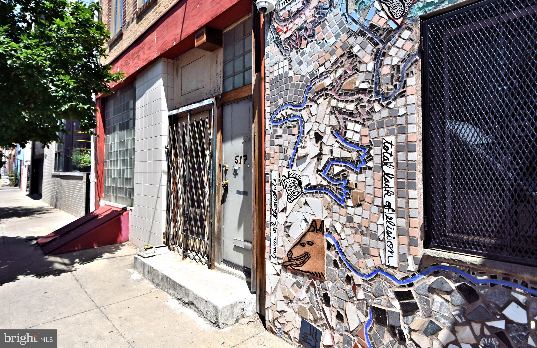 QUEEN VILLAGE - Residential