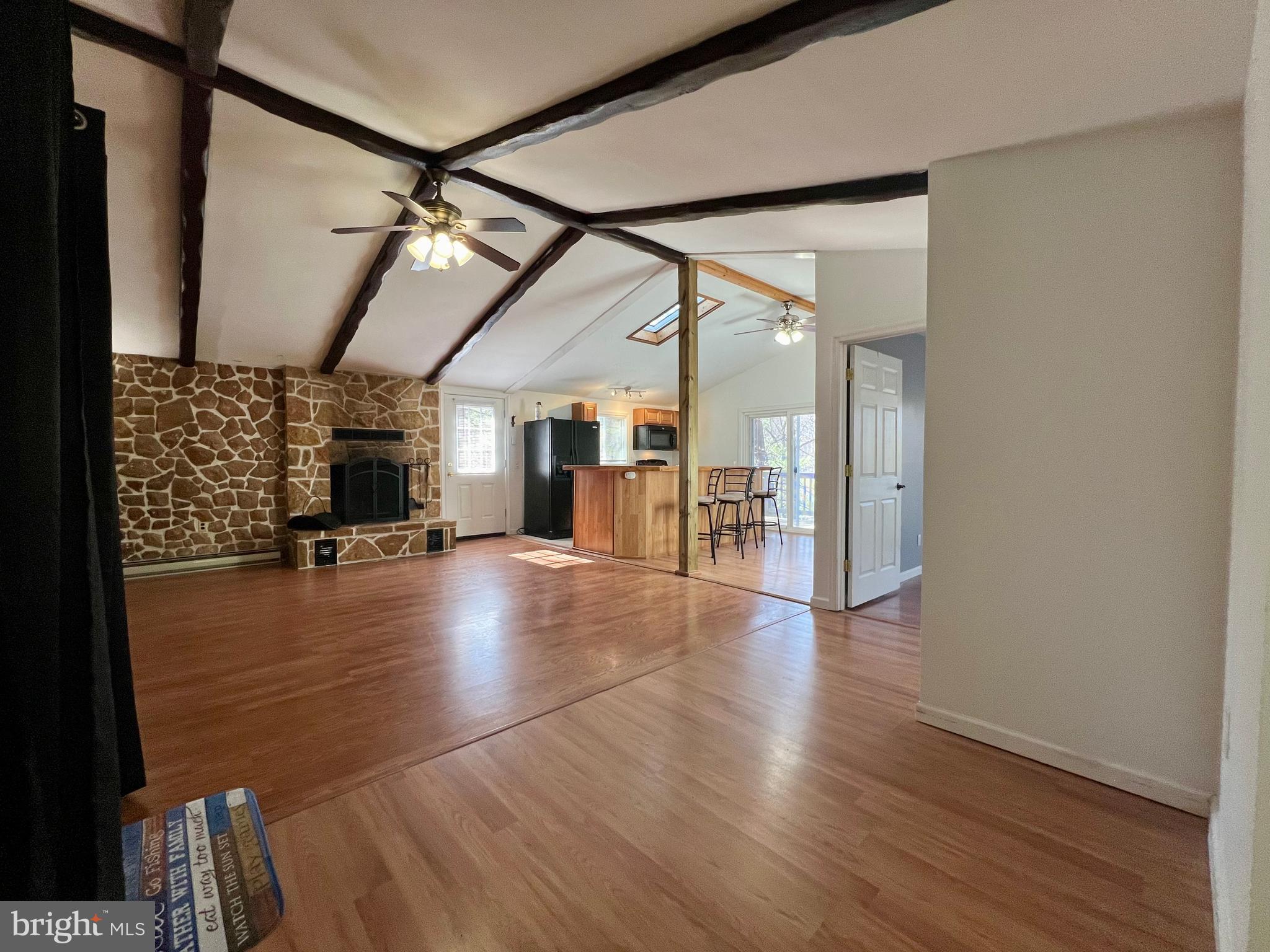 SLEEPY HOLLOW - Residential Lease