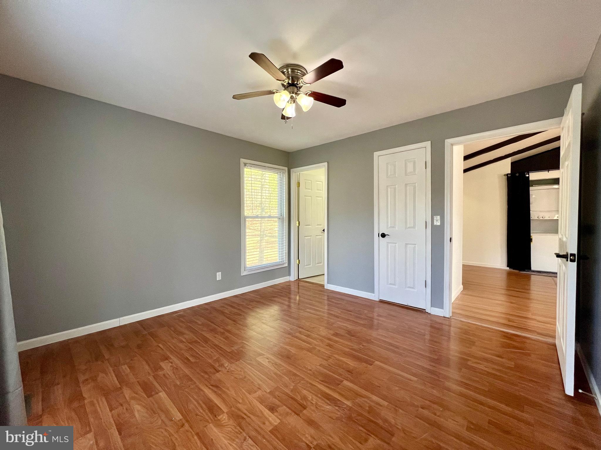 SLEEPY HOLLOW - Residential Lease