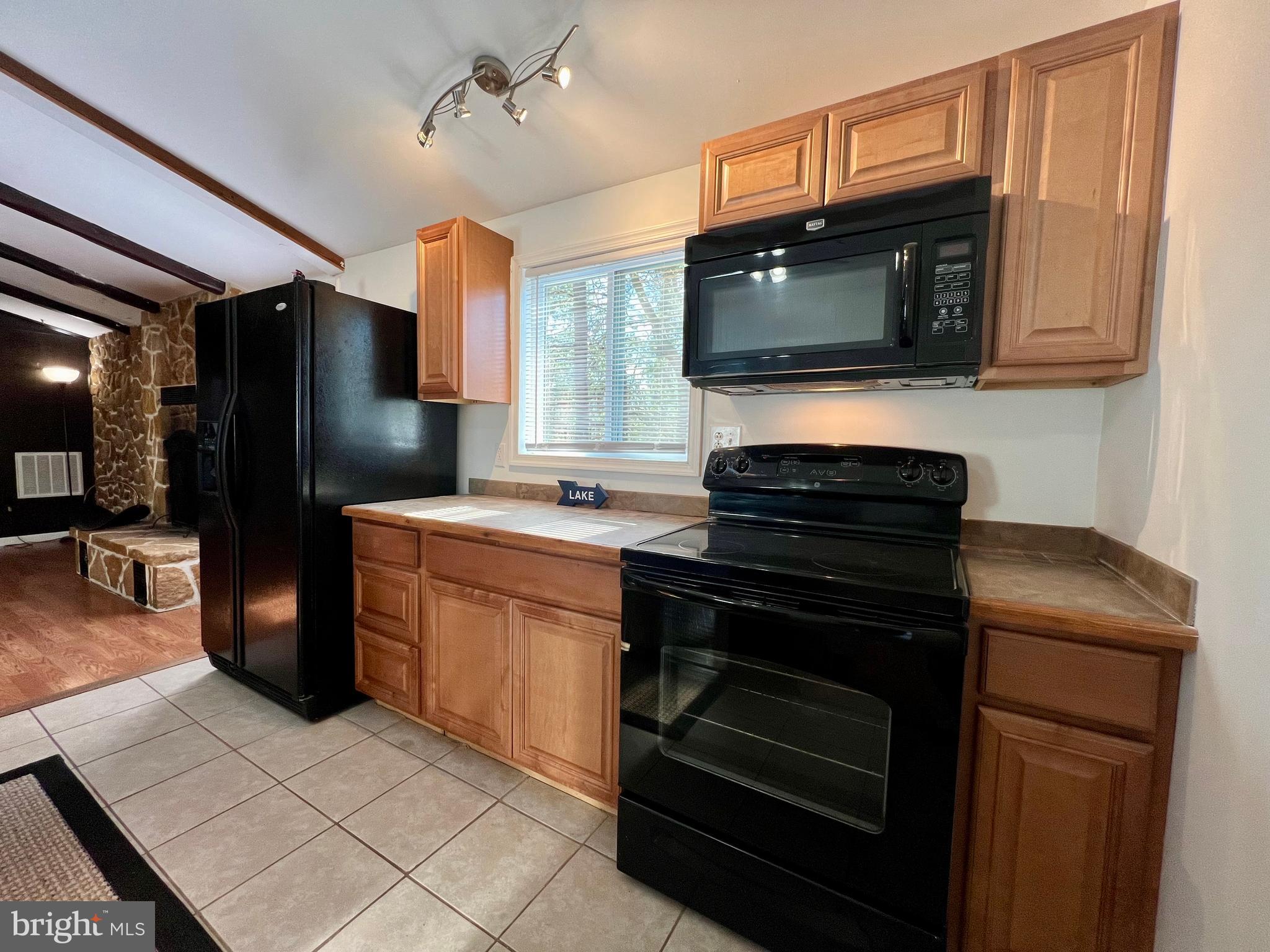 SLEEPY HOLLOW - Residential Lease