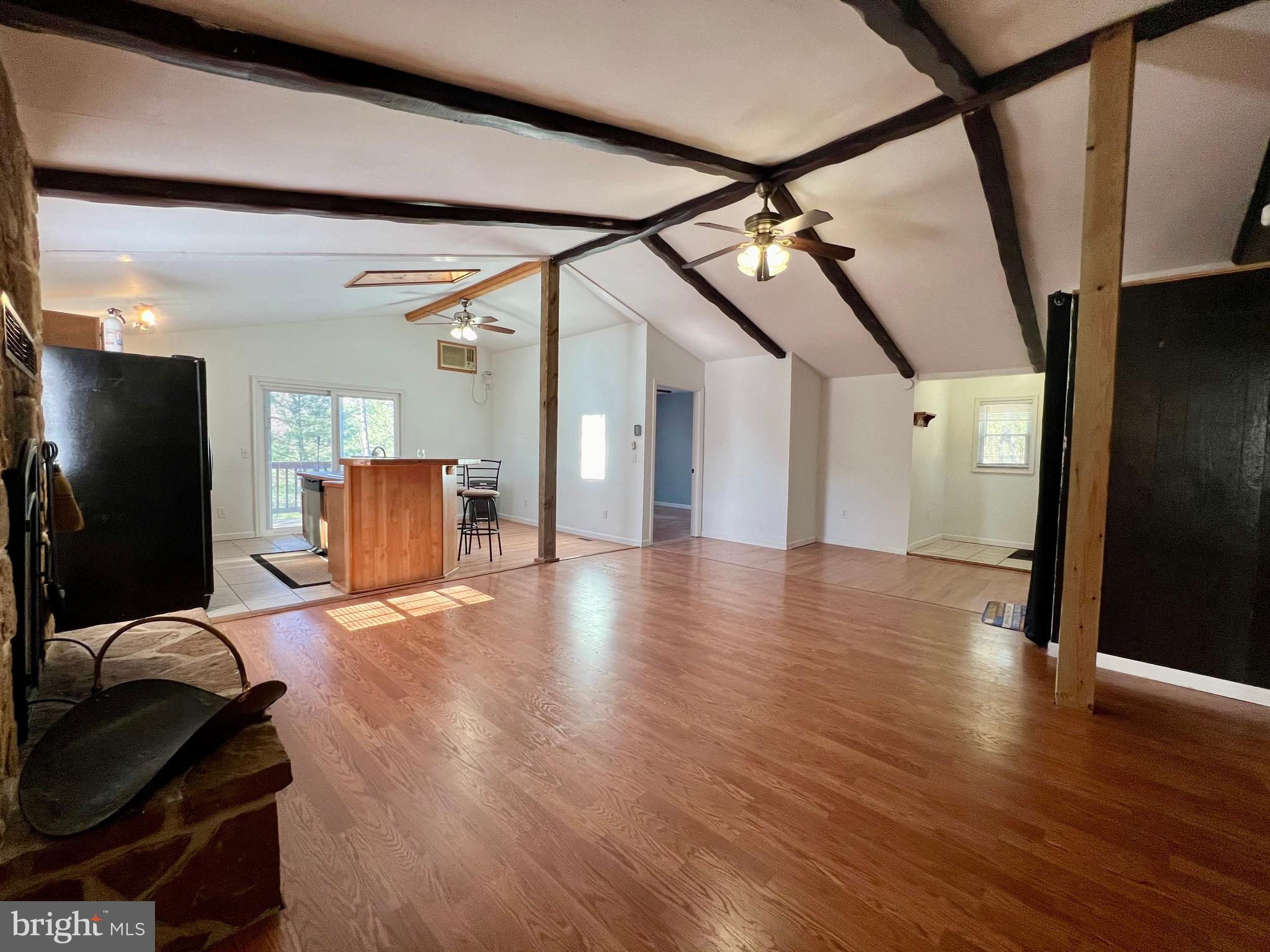 SLEEPY HOLLOW - Residential Lease