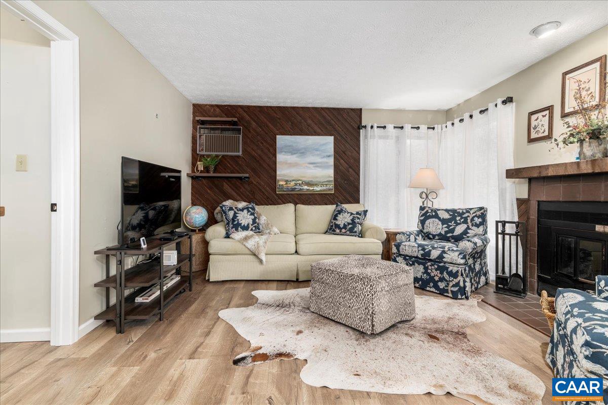 WINTERGREEN RESORT - Residential