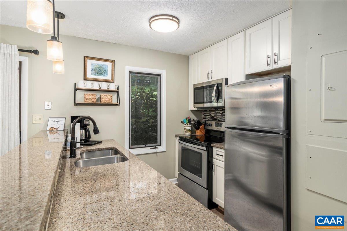 WINTERGREEN RESORT - Residential