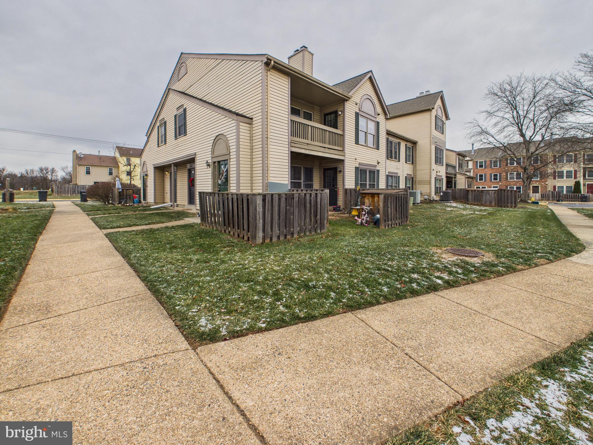 STONINGTON CONDOMINIUMS - Residential