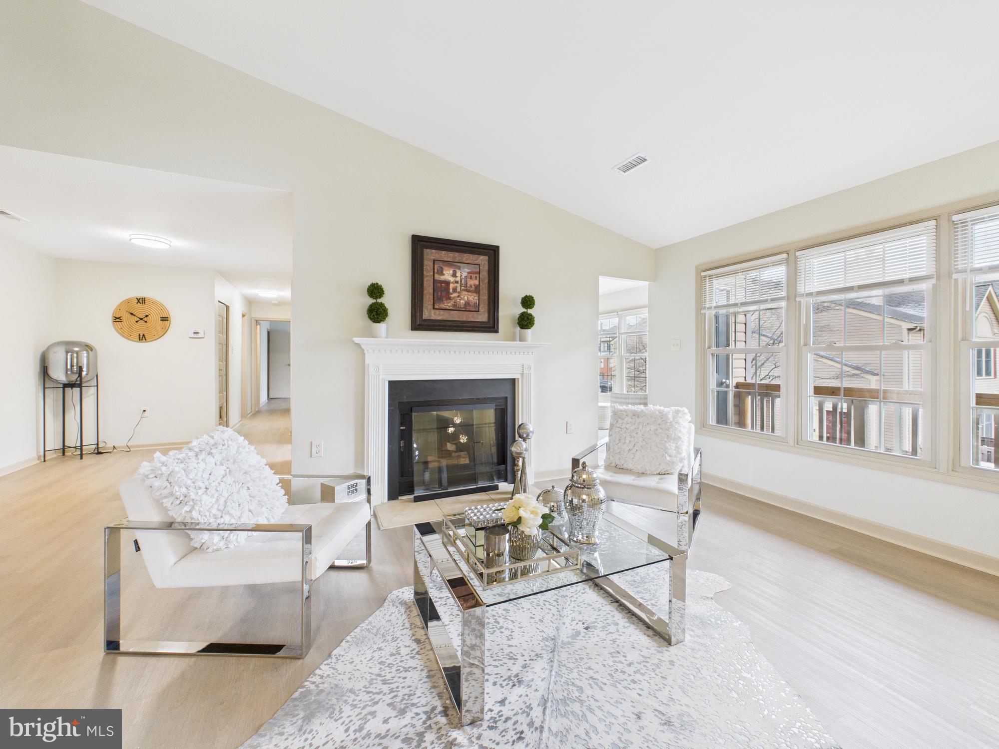 STONINGTON CONDOMINIUMS - Residential