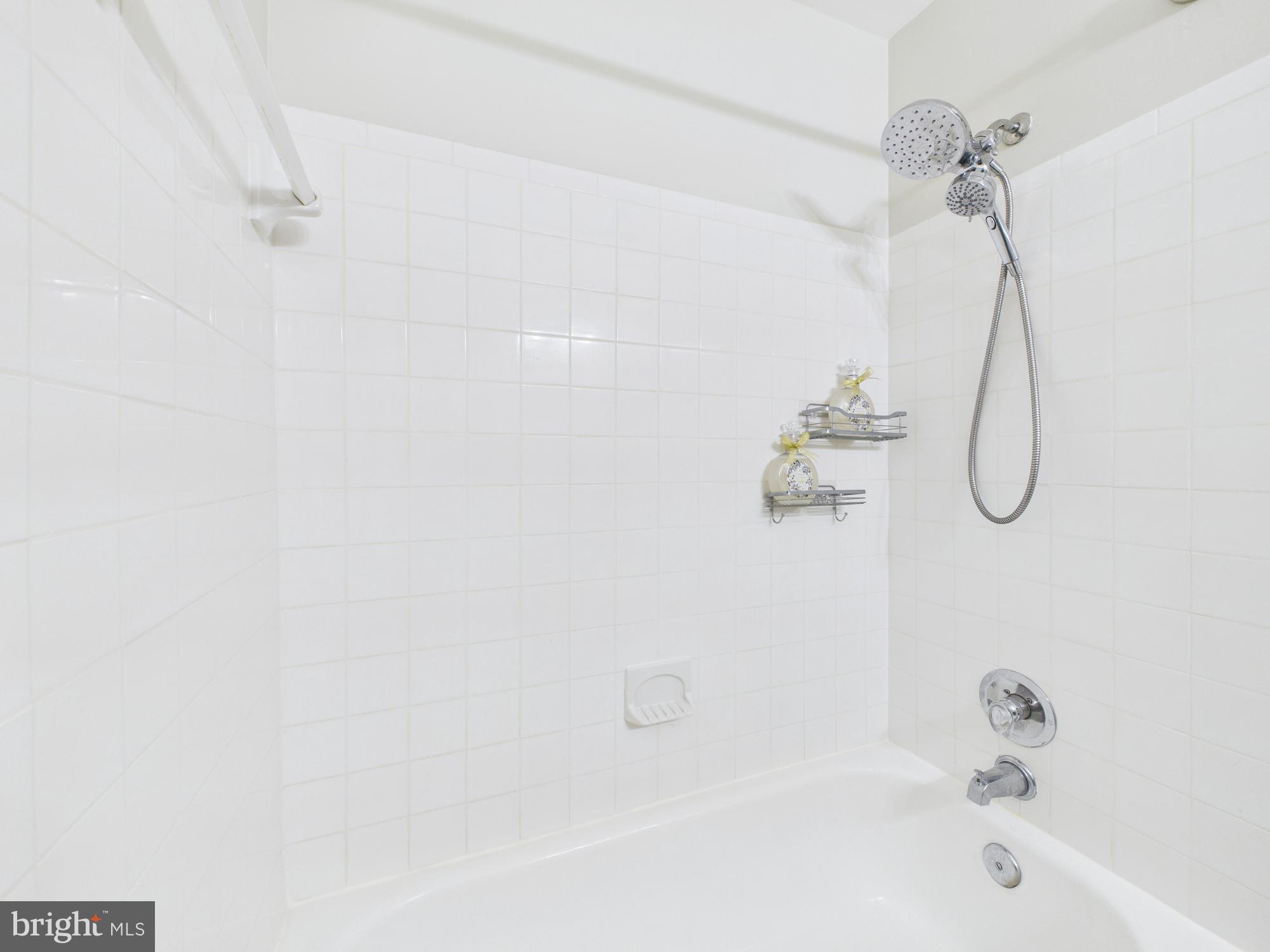 STONINGTON CONDOMINIUMS - Residential