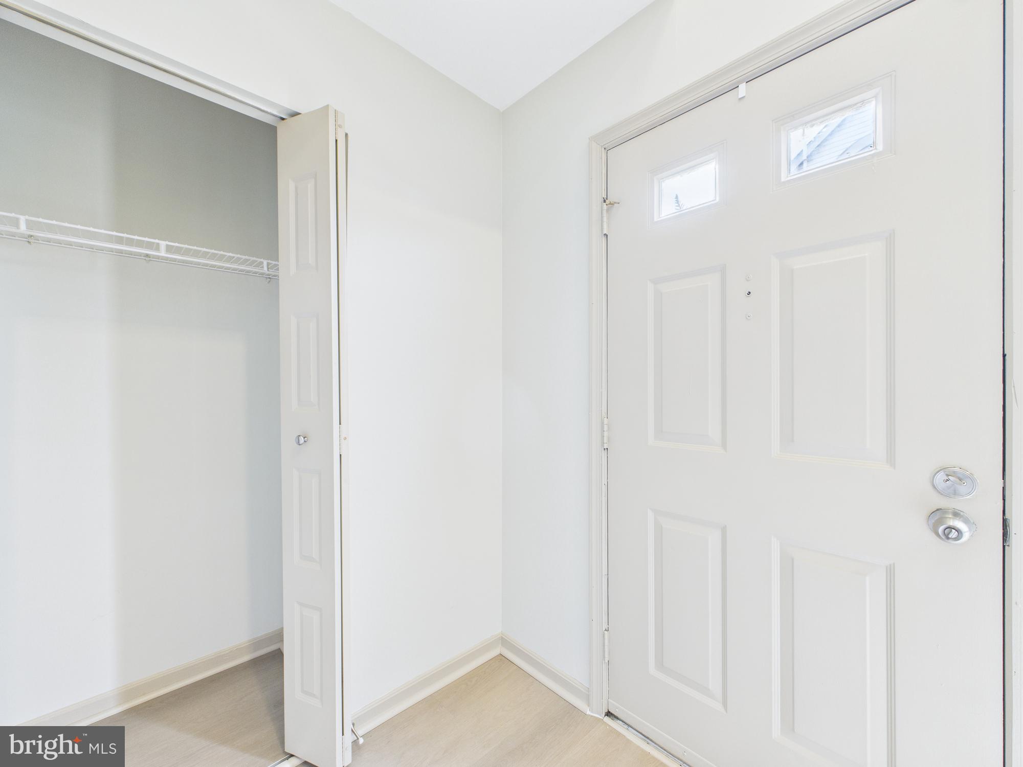 STONINGTON CONDOMINIUMS - Residential