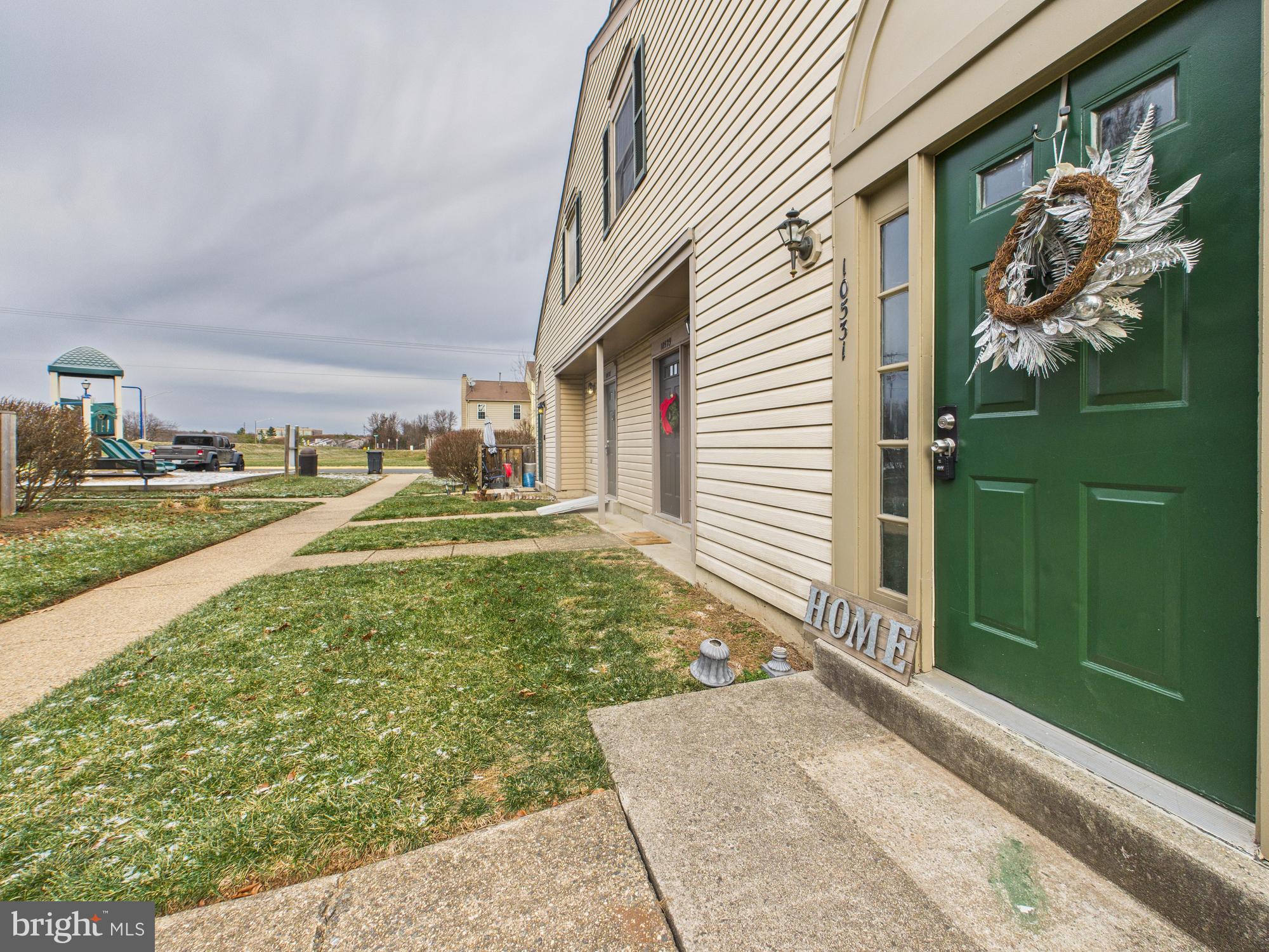 STONINGTON CONDOMINIUMS - Residential