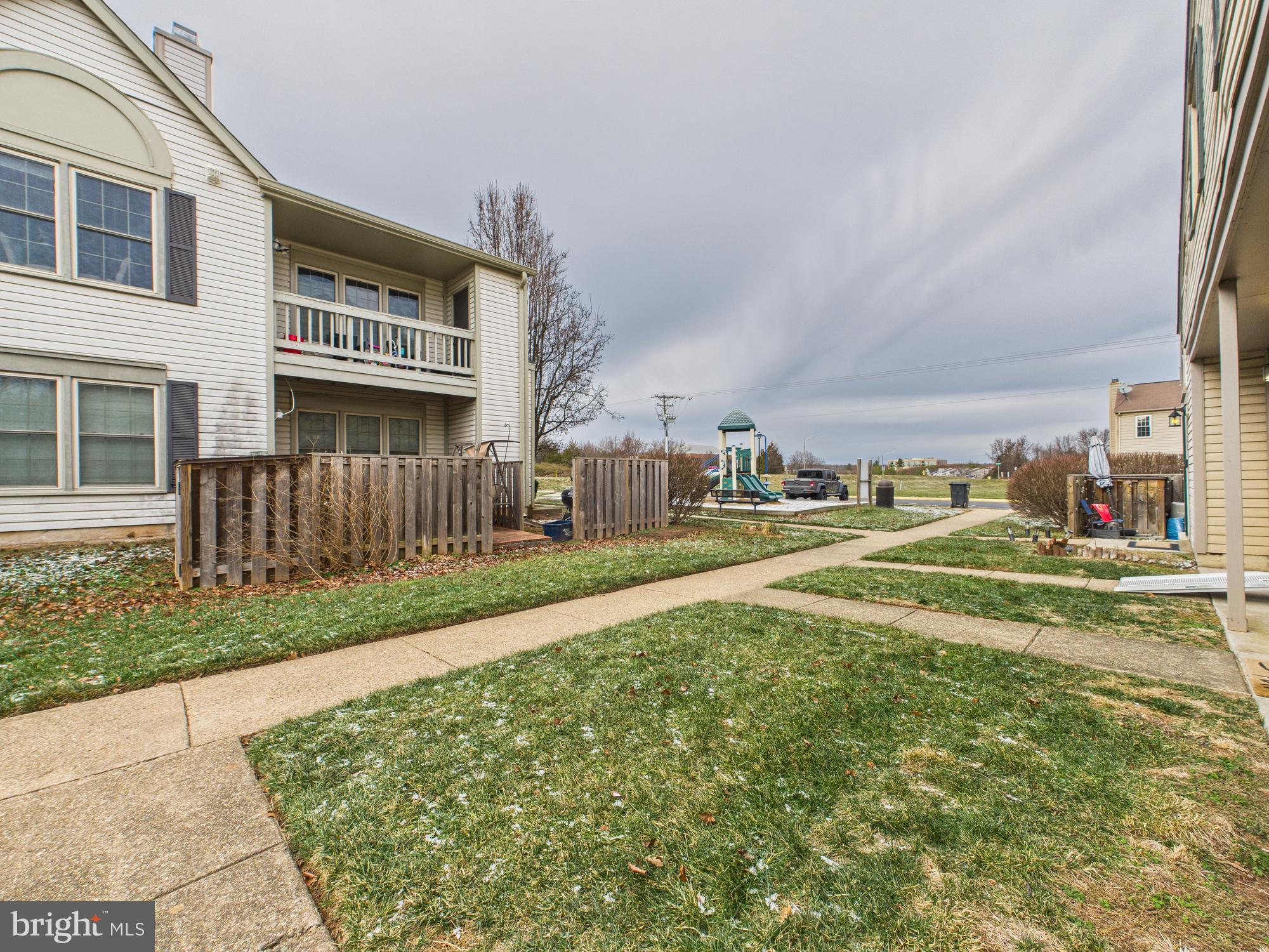 STONINGTON CONDOMINIUMS - Residential