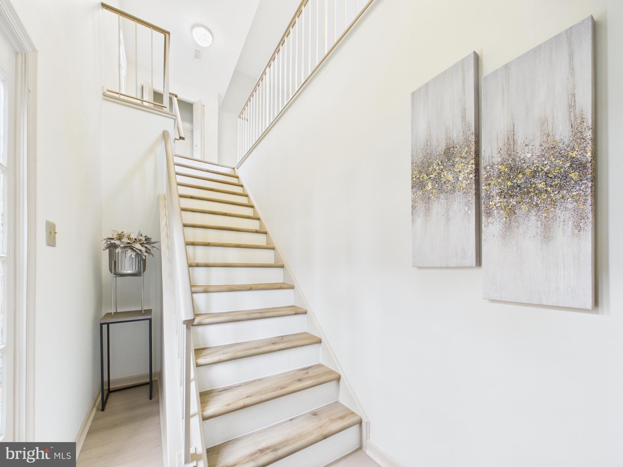 STONINGTON CONDOMINIUMS - Residential