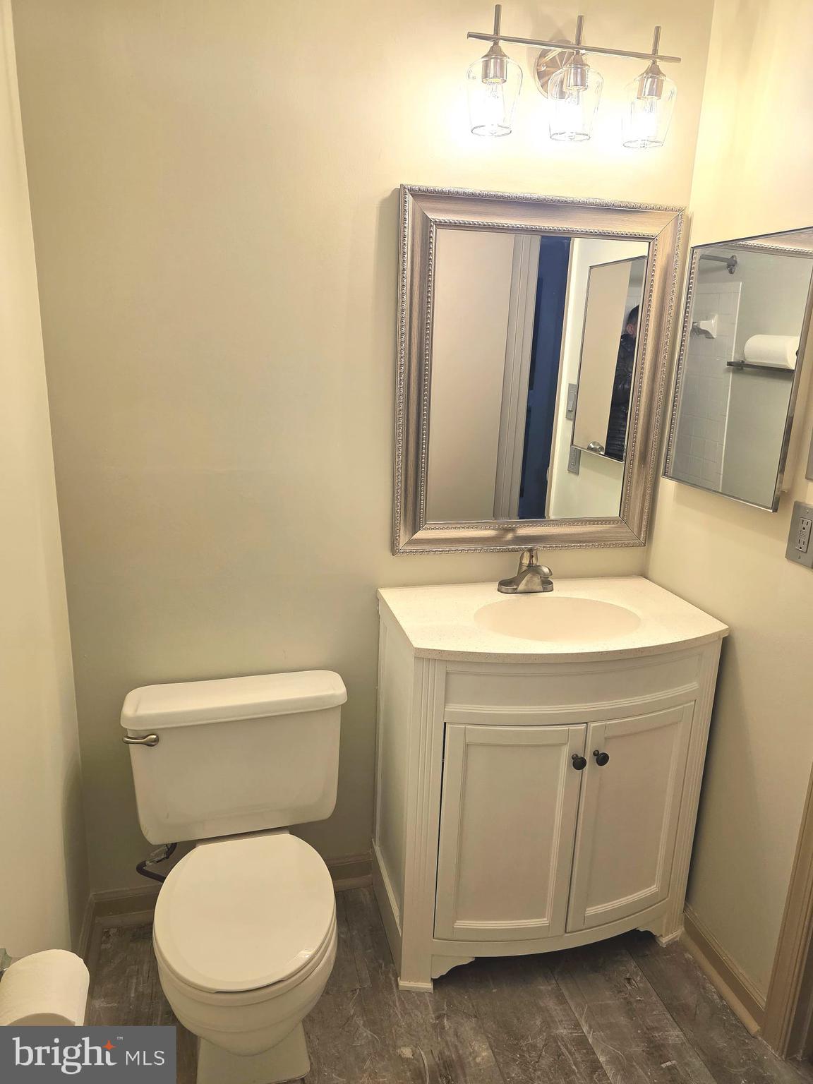 STONINGTON CONDOMINIUMS - Residential