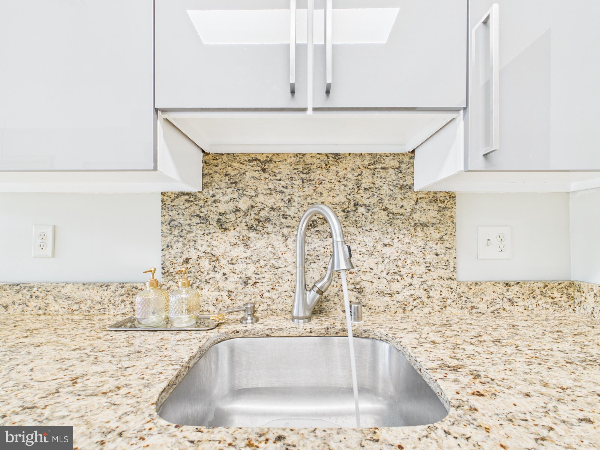 STONINGTON CONDOMINIUMS - Residential