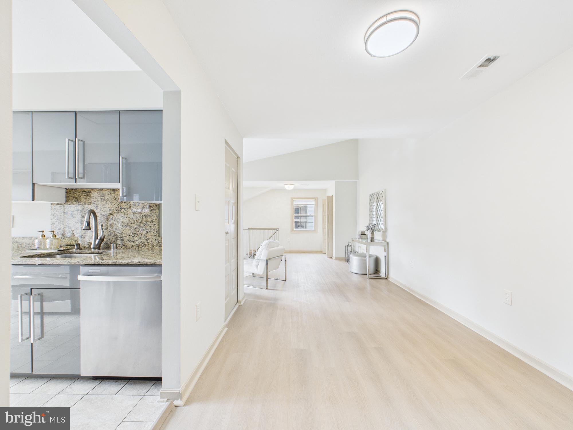 STONINGTON CONDOMINIUMS - Residential