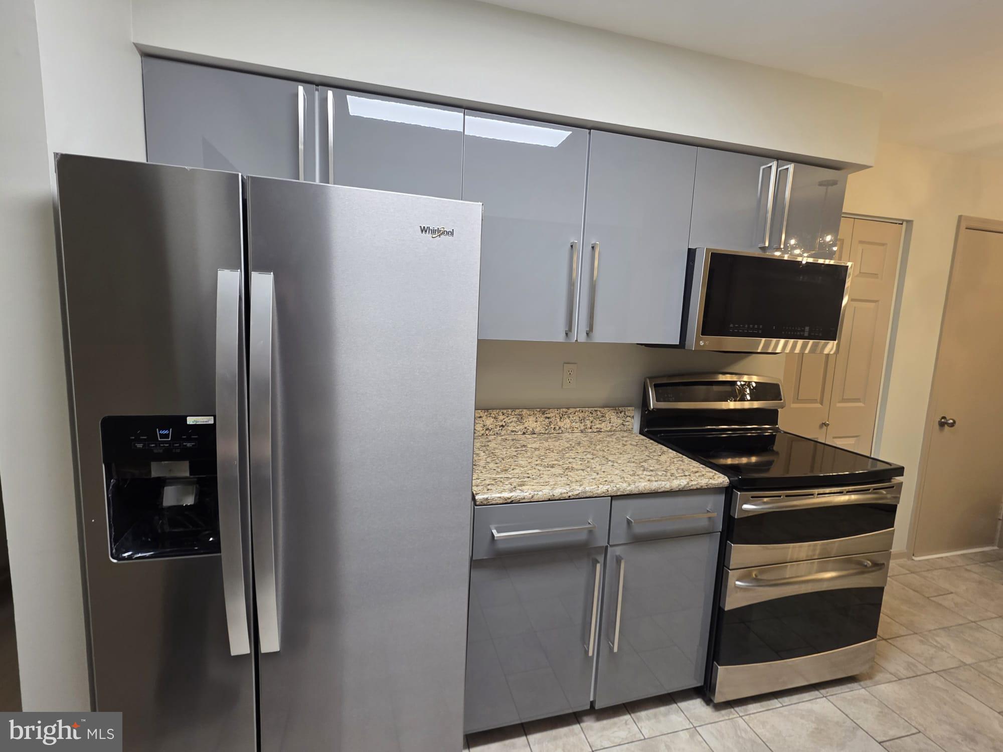 STONINGTON CONDOMINIUMS - Residential