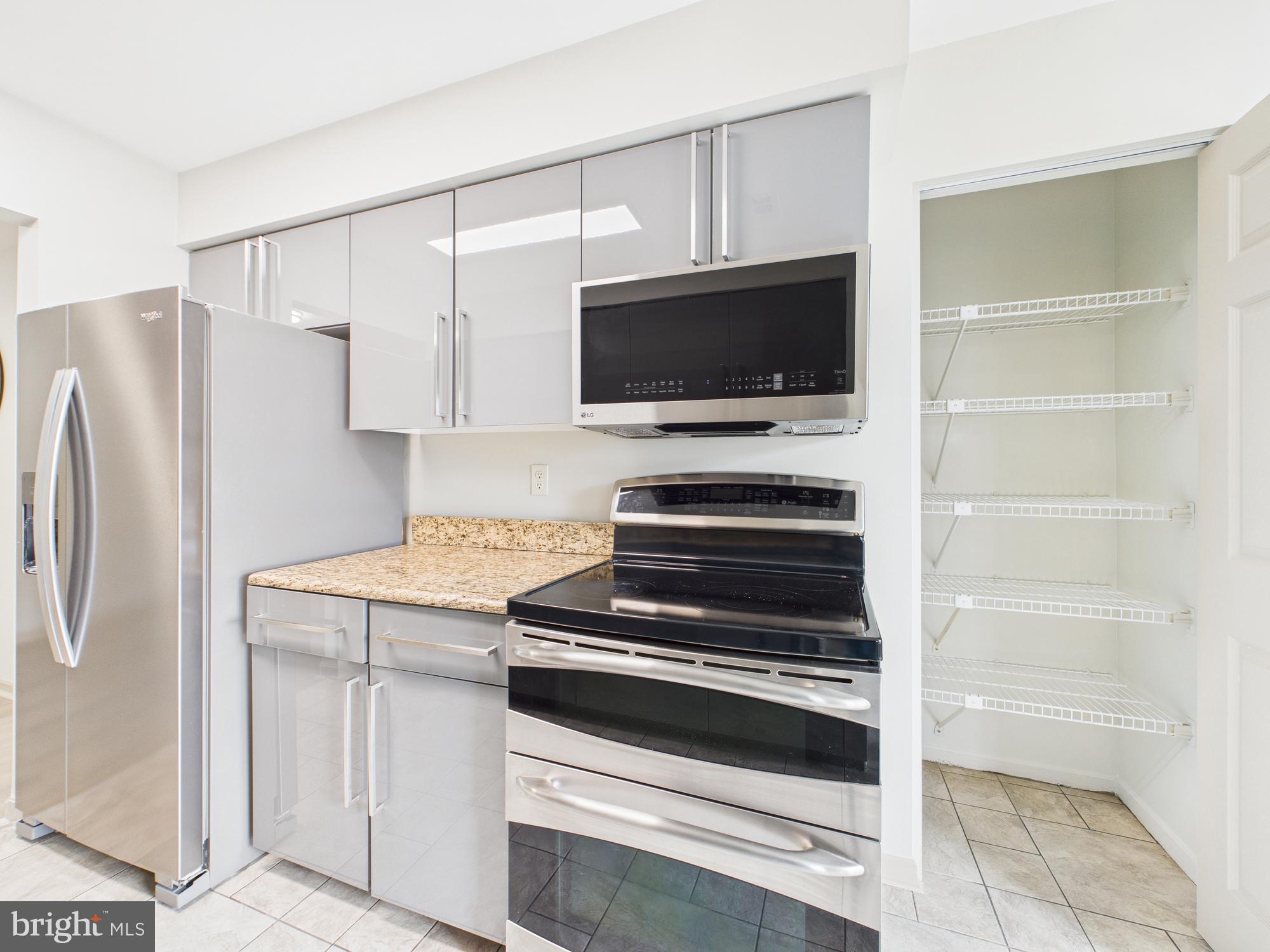 STONINGTON CONDOMINIUMS - Residential