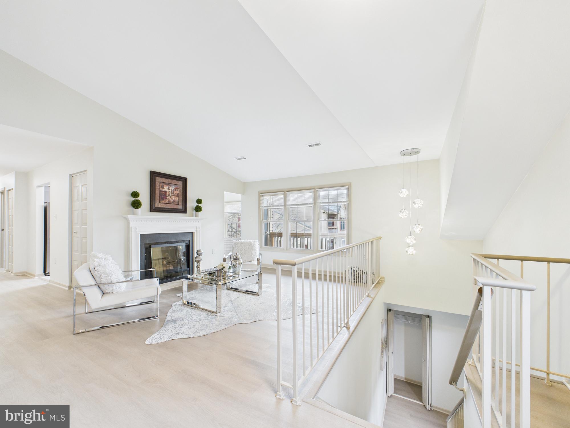 STONINGTON CONDOMINIUMS - Residential