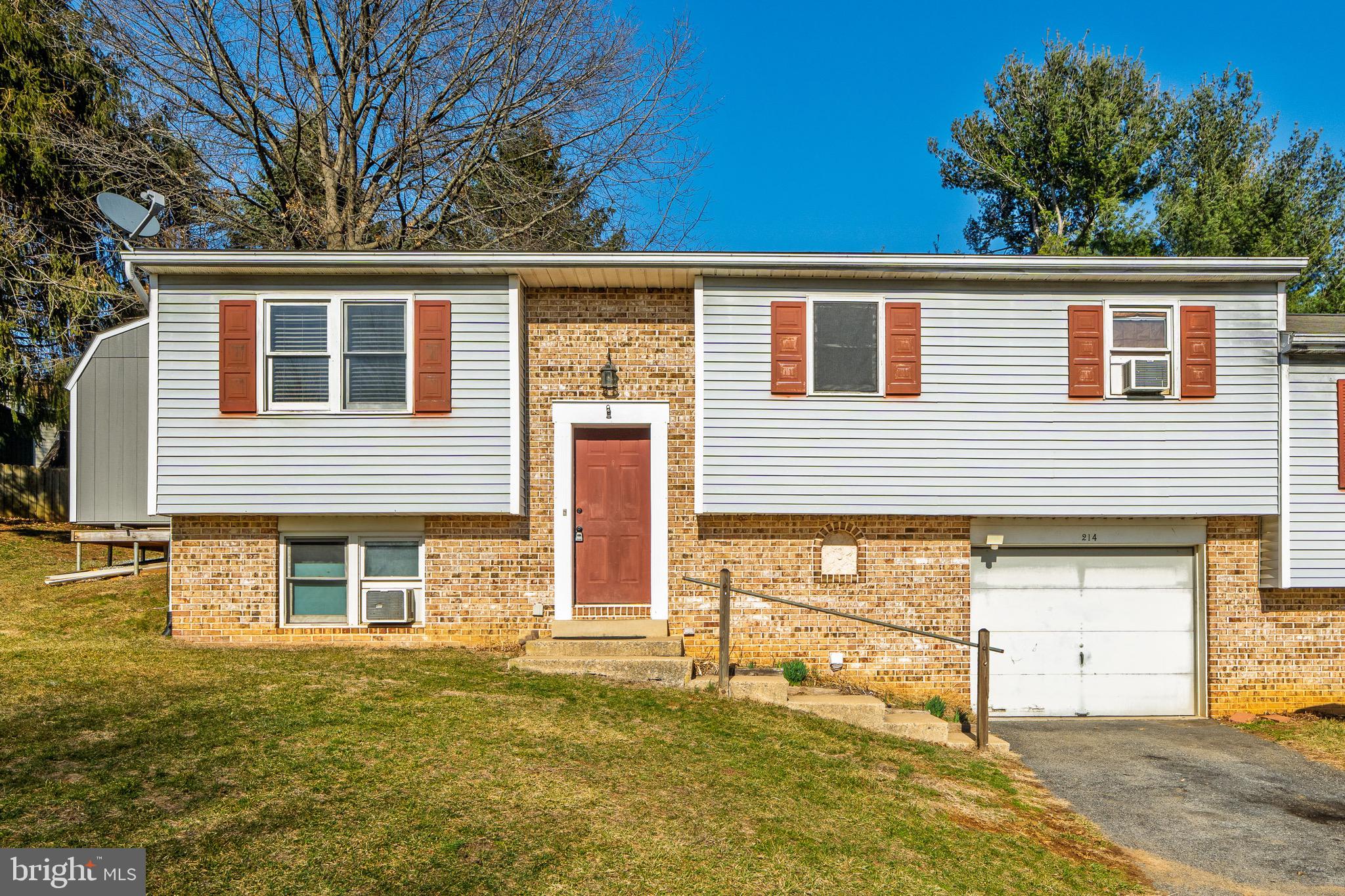 AUCTION: This is your chance to own a 3-bedroom, 1-bath Bi-level home in Lancaster Township, just outside Lancaster City, with a minimum bid of only $150,000!
The main level features a bright living room, a spacious dining area, and a functional kitchen, ready for your personal touch and updates. There you'll also find three comfortable bedrooms and a full bath. The finished basement offers additional living space, perfect for a family room, home office, or recreation area, plus a laundry area, and access to the one-car garage.
Step outside to a large backyard, ideal for entertaining and outdoor activities. Please note: the storage shed is not included in the sale.
📅Auction Date:Thursday, April 10 at 6 PM 💲Minimum Bid: $150,000! 🏡Property Tours: Contact us for viewing opportunities. Showings start March 10
Located near shopping, dining, parks, and major roadways, this home is a fantastic opportunity for homeowners and investors alike. Don't miss this incredible auction - bid and win your next home!
This is not a foreclosure or bank owned property. The Executor has decided to offer the property for sale using the auction method