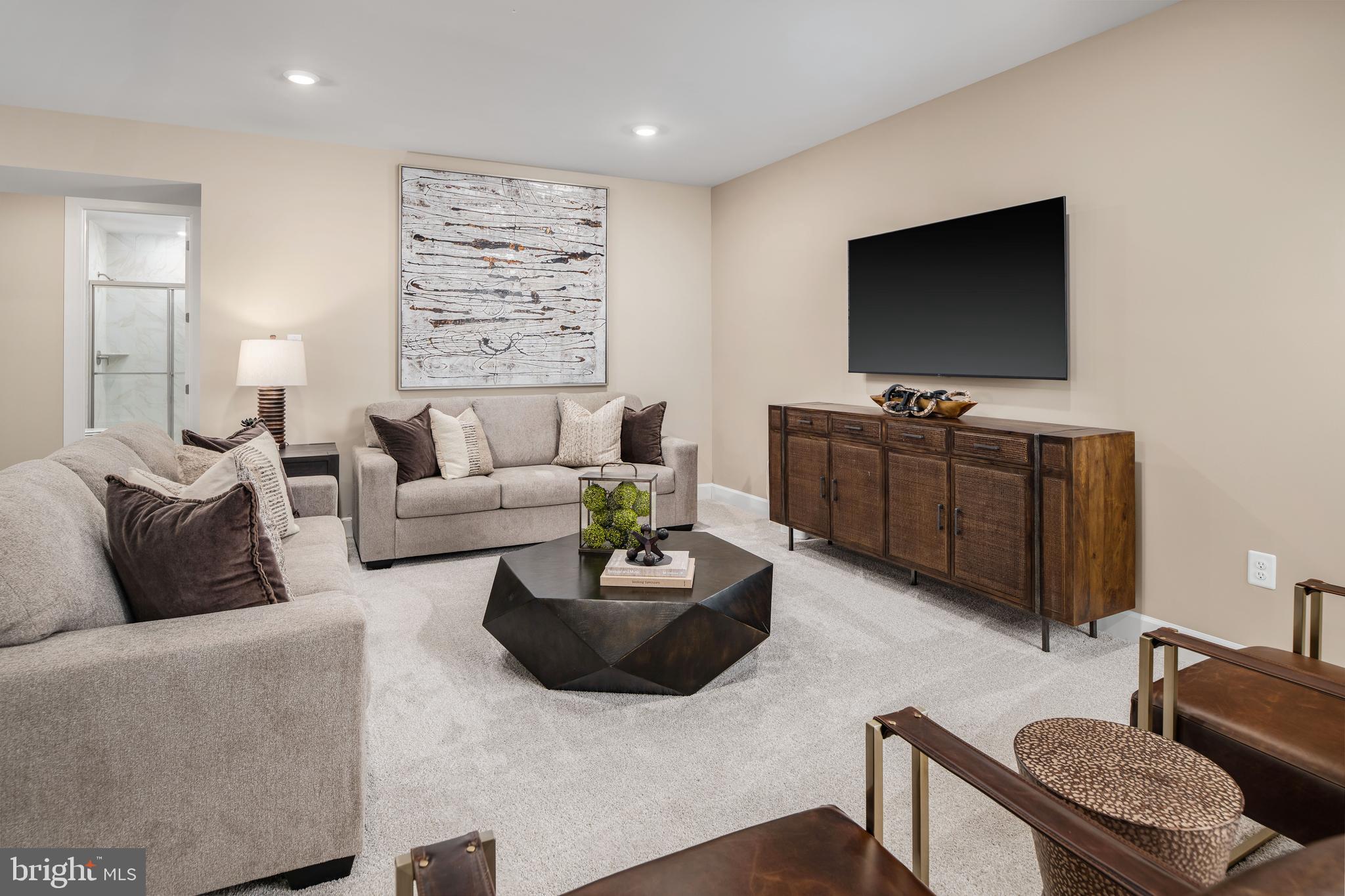 BRINTON LAKE ESTATES - Residential