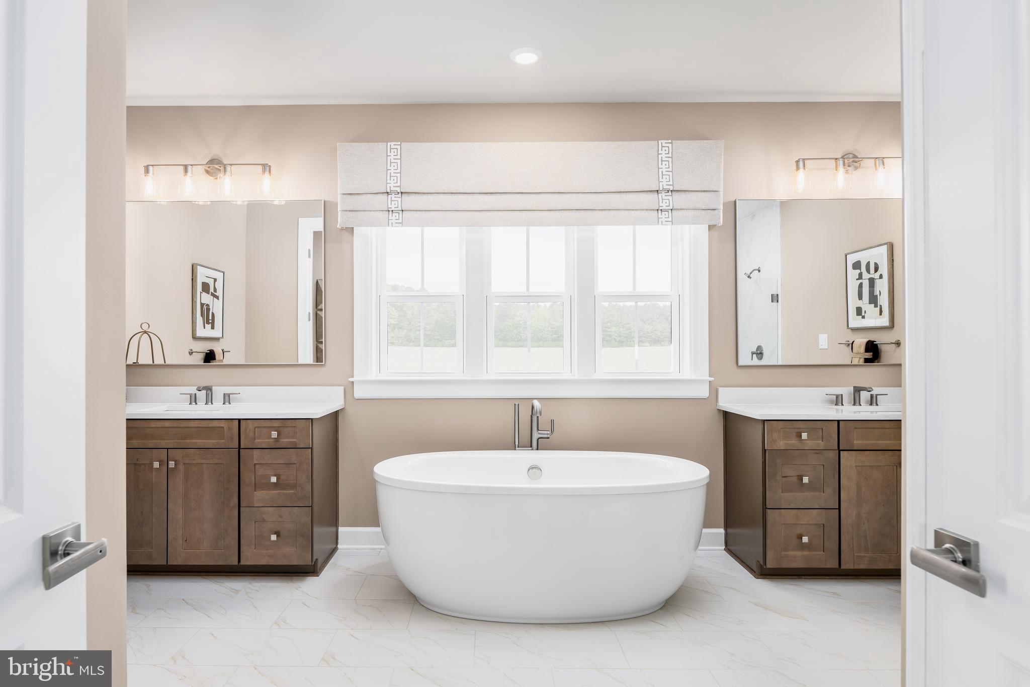 BRINTON LAKE ESTATES - Residential