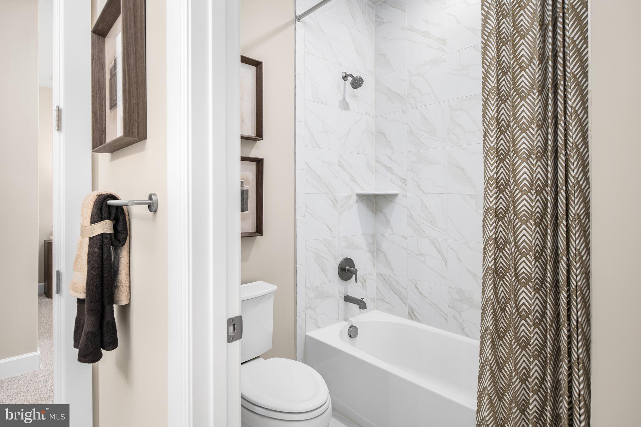 BRINTON LAKE ESTATES - Residential