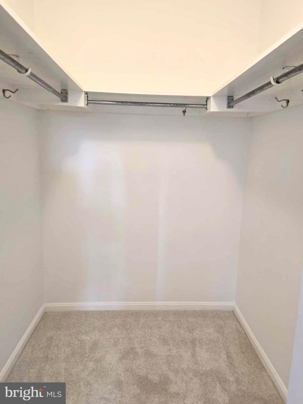 LEEWOOD - Residential