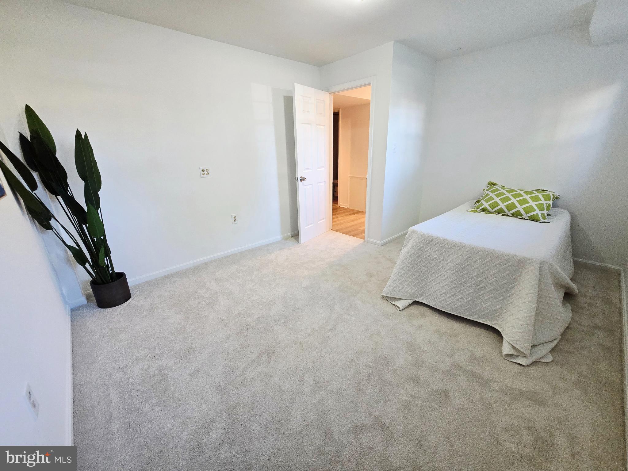 LEEWOOD - Residential