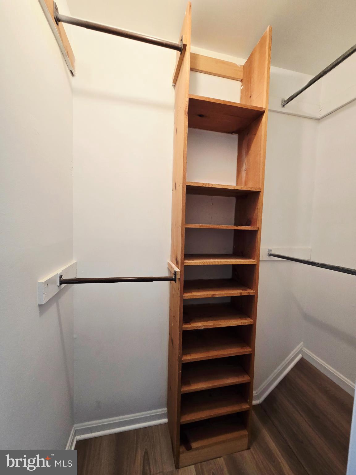 LEEWOOD - Residential