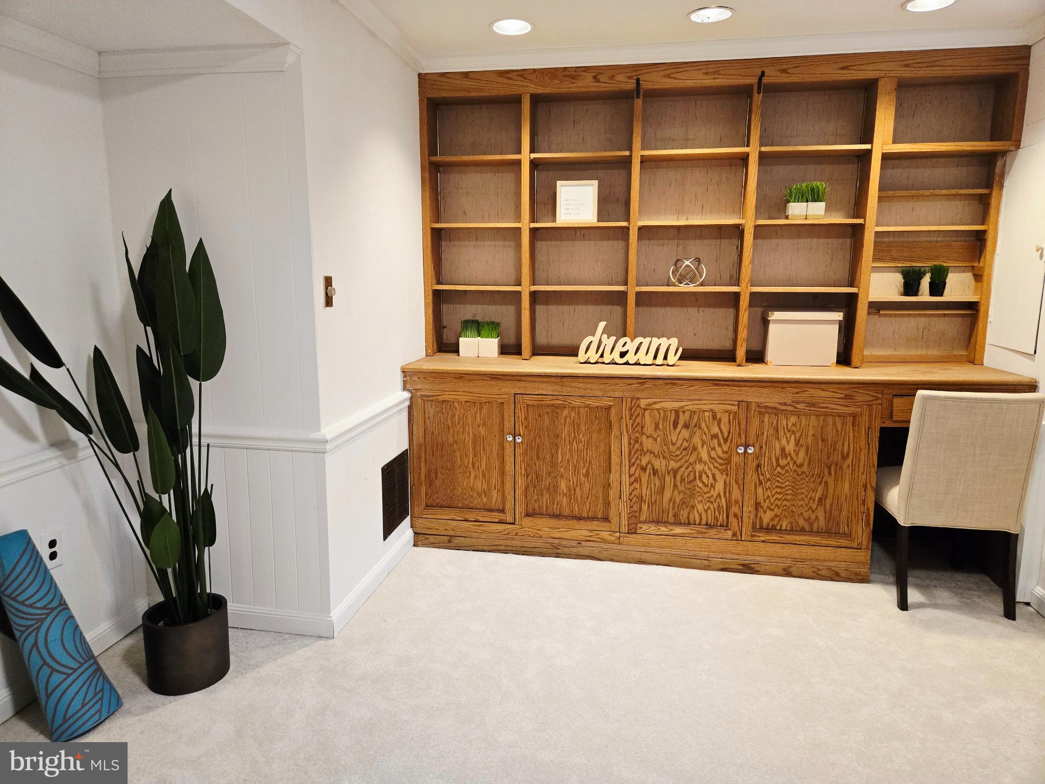 LEEWOOD - Residential