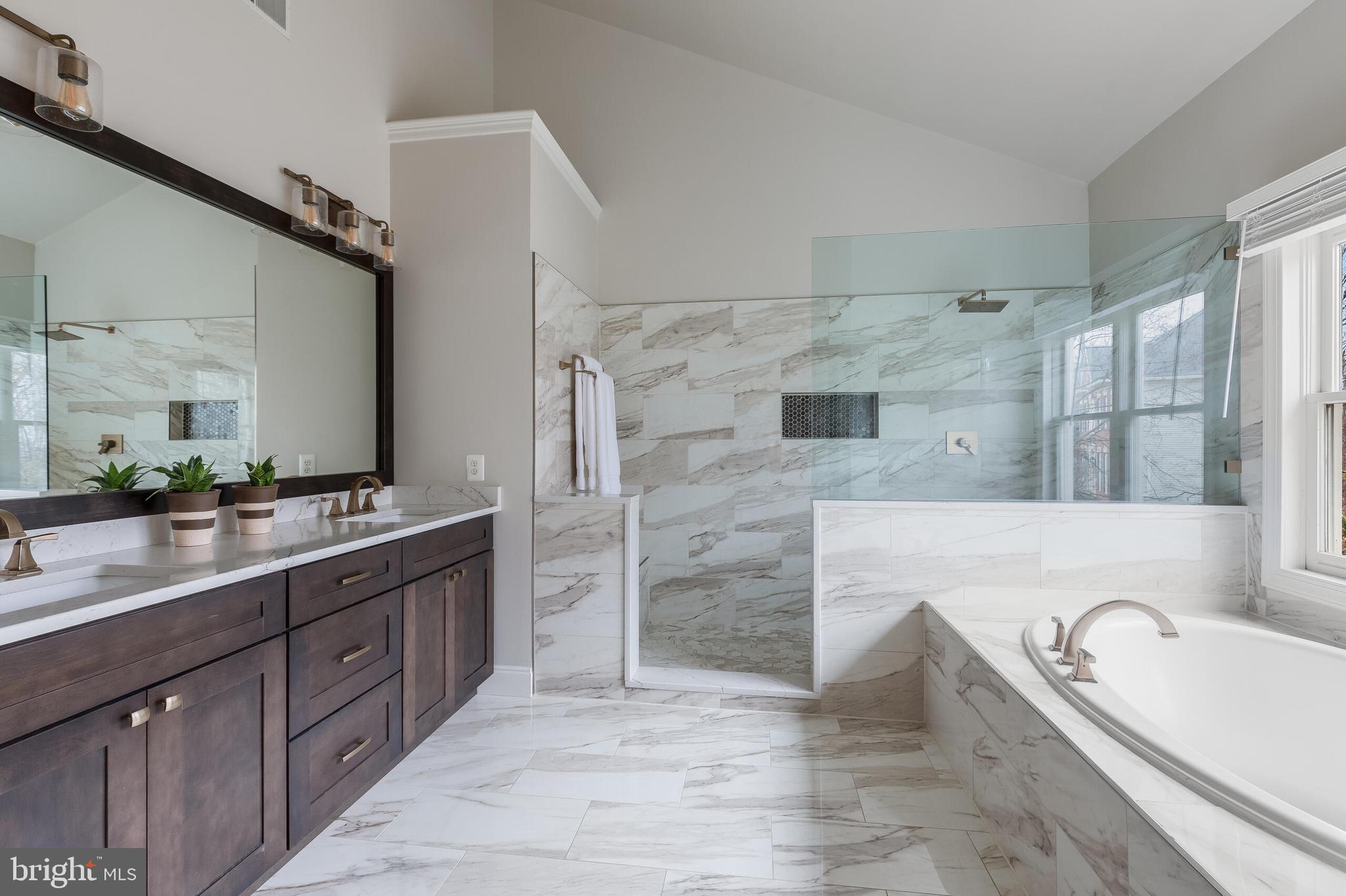 WOODLEA HILLS - Residential