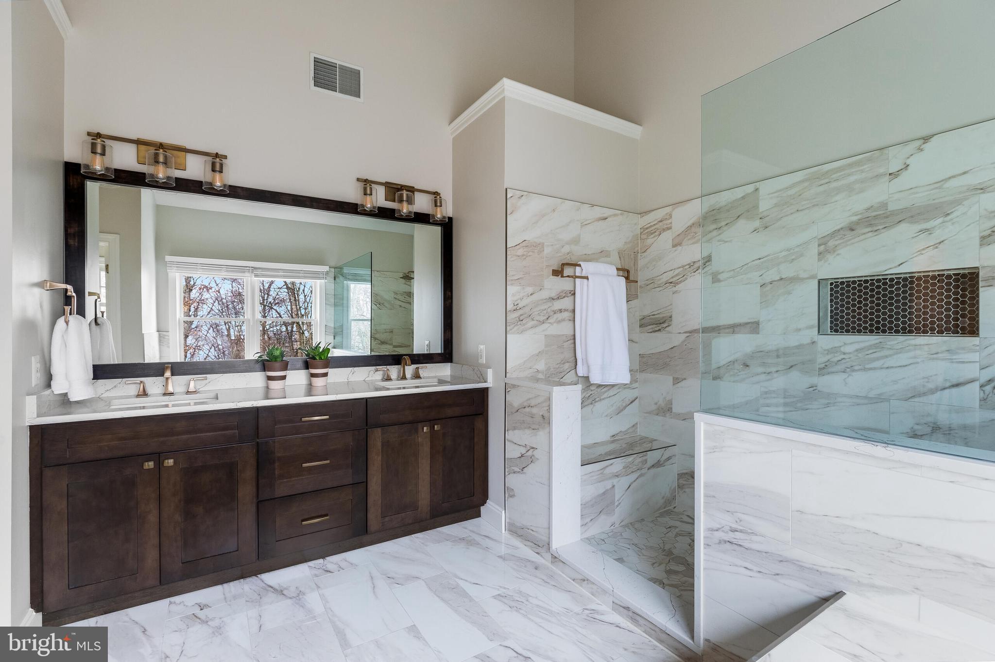 WOODLEA HILLS - Residential