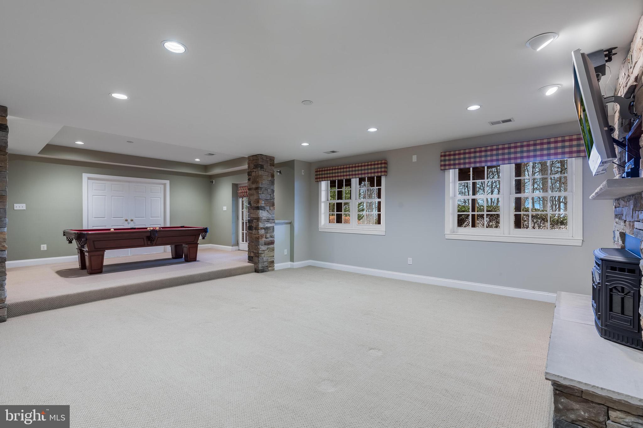 WOODLEA HILLS - Residential