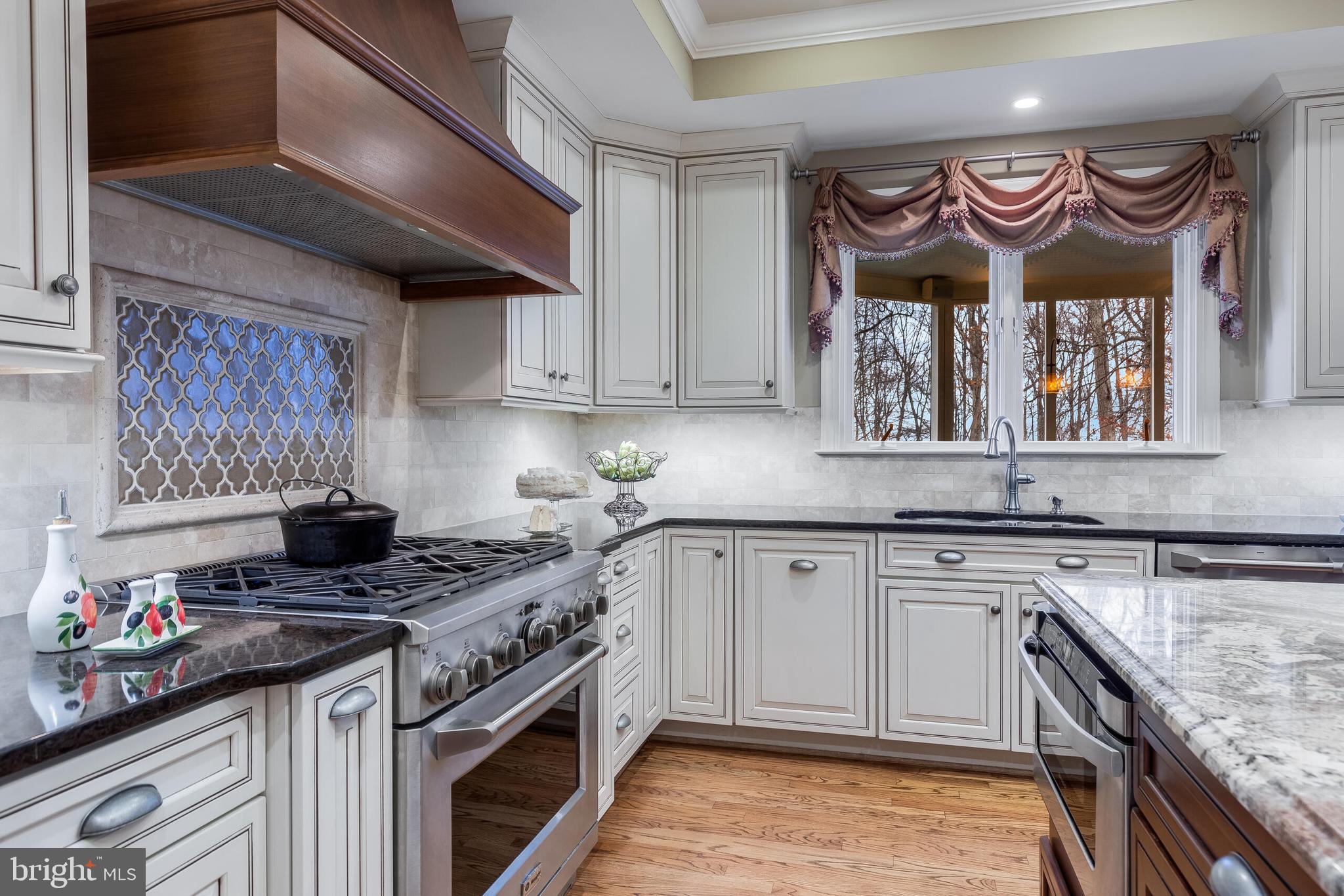 1181 HAWLING PLACE SW