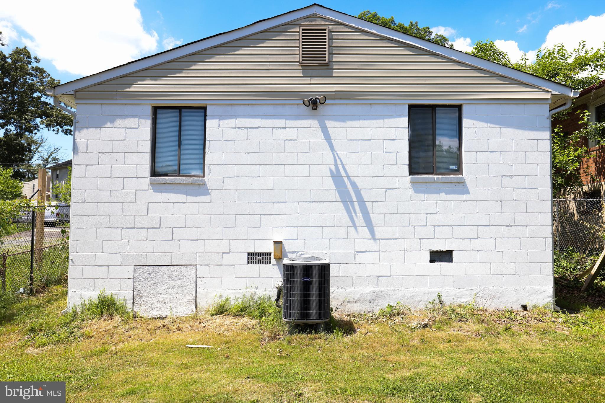 CAPITOL HEIGHTS - Residential