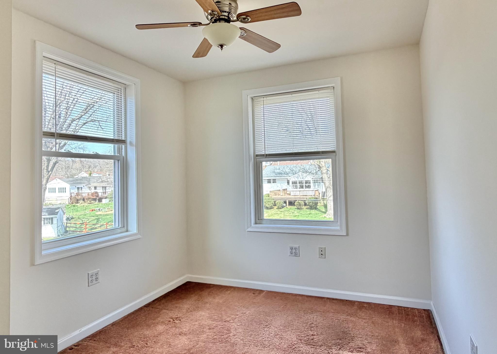 LAKEVIEW - Residential