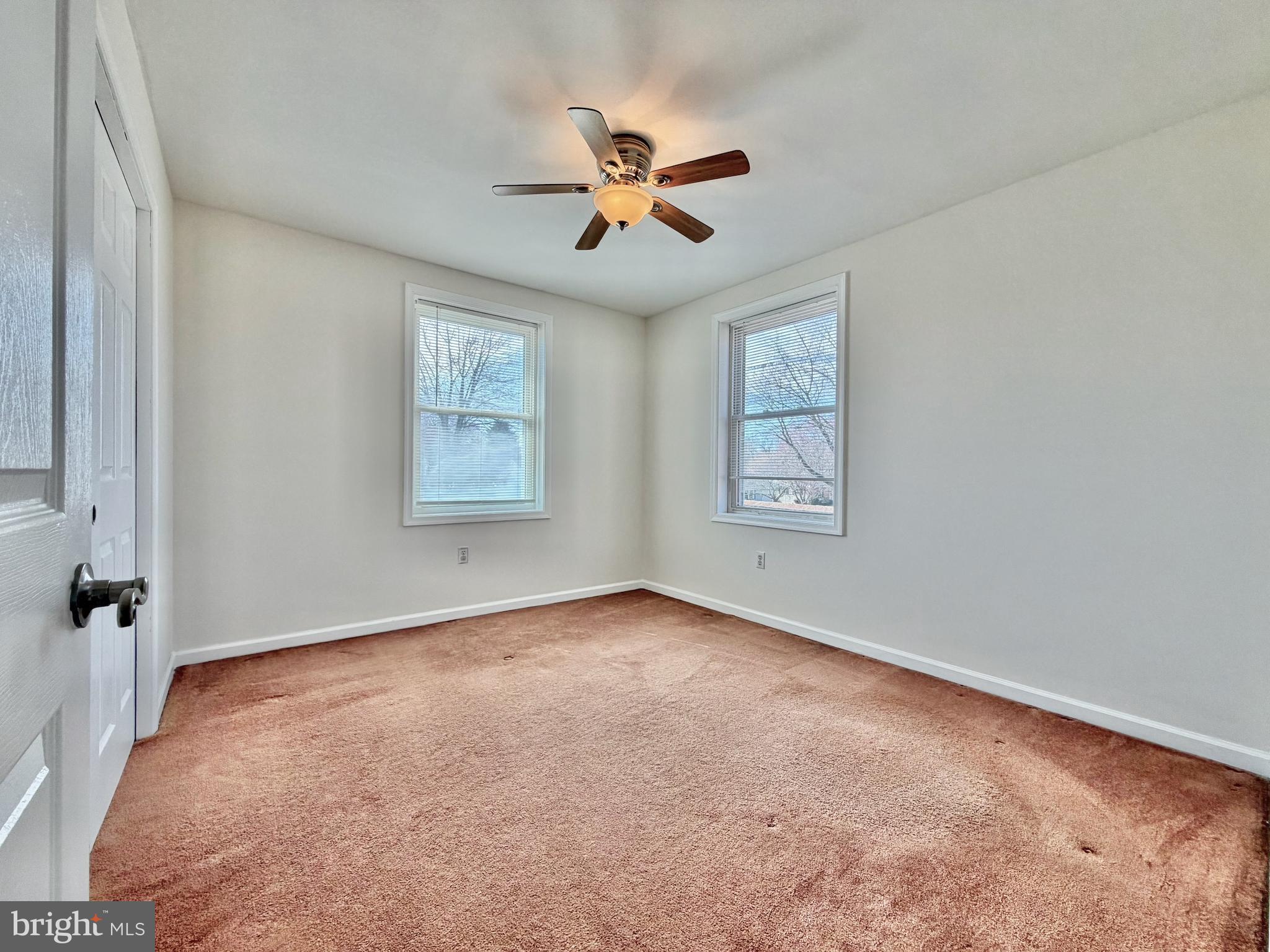 LAKEVIEW - Residential