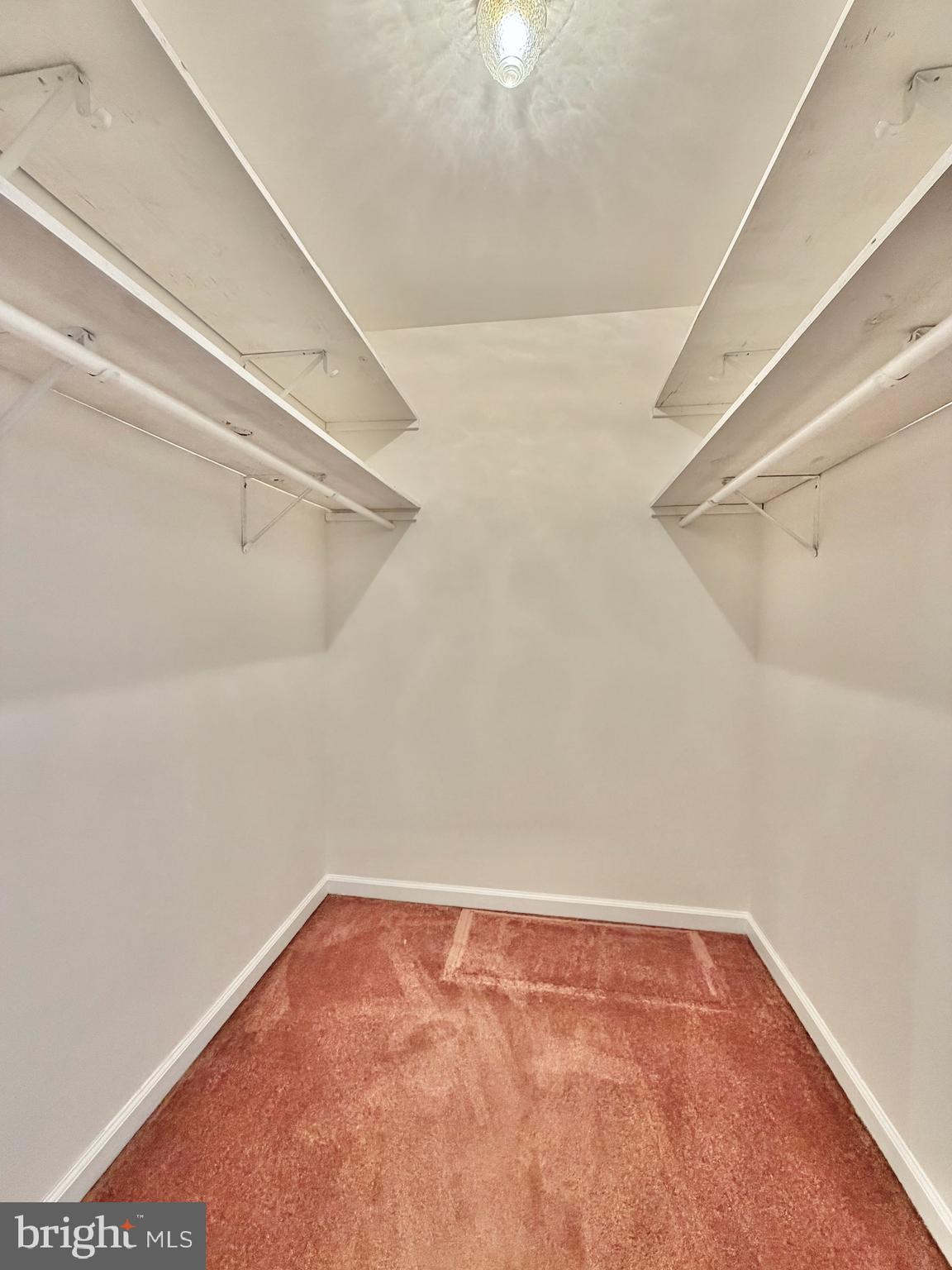 LAKEVIEW - Residential