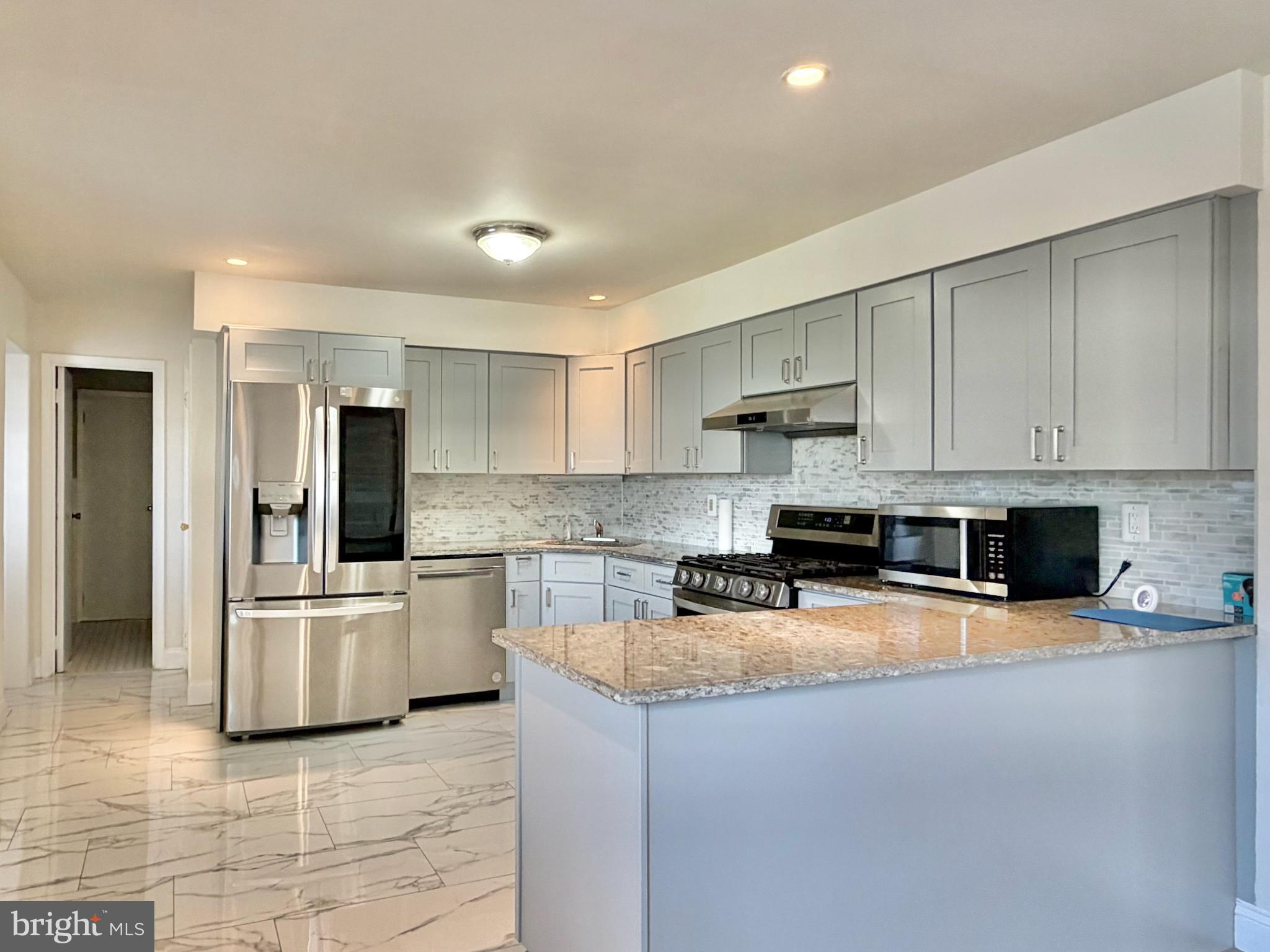 LAKEVIEW - Residential