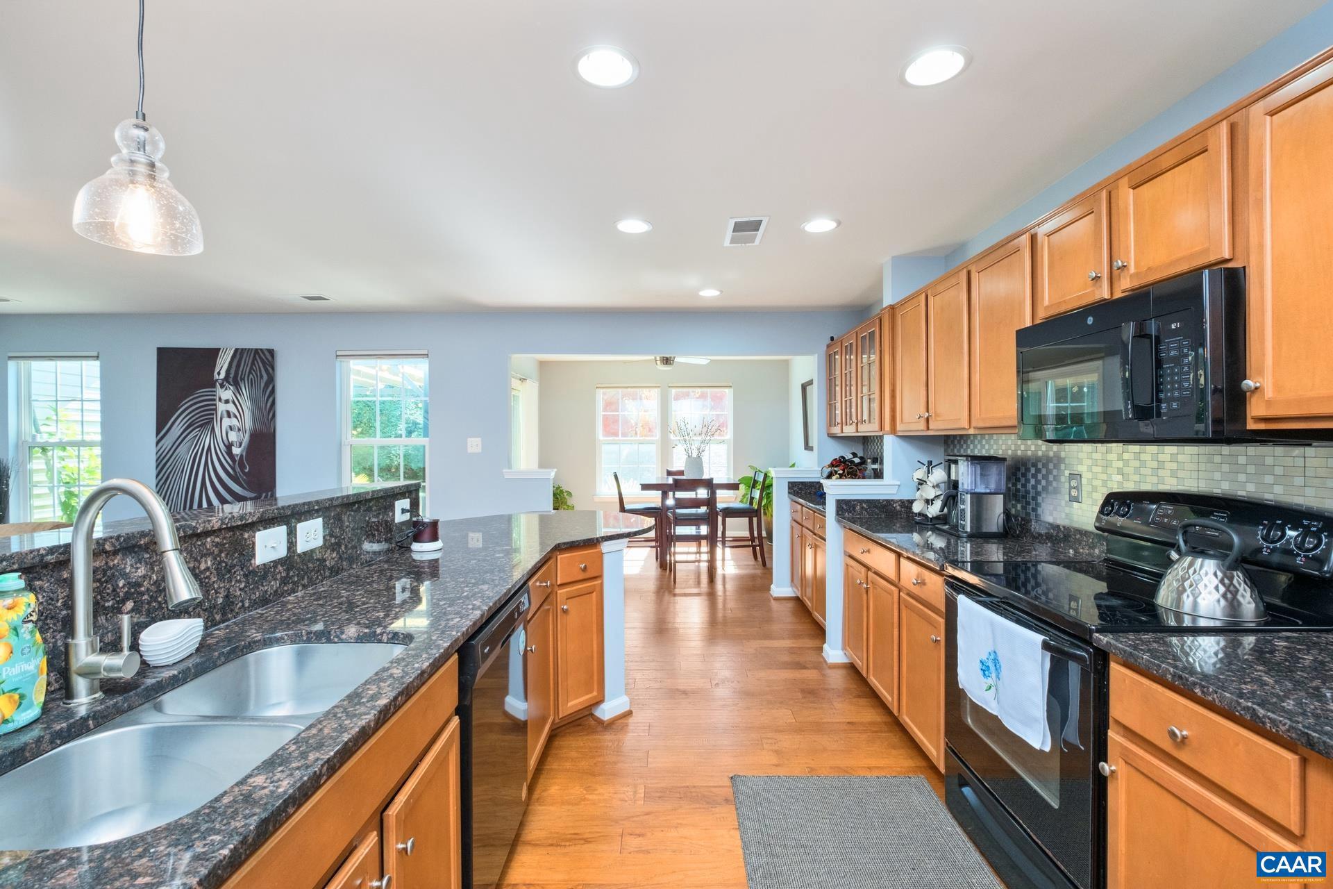 SYCAMORE SQUARE - Residential