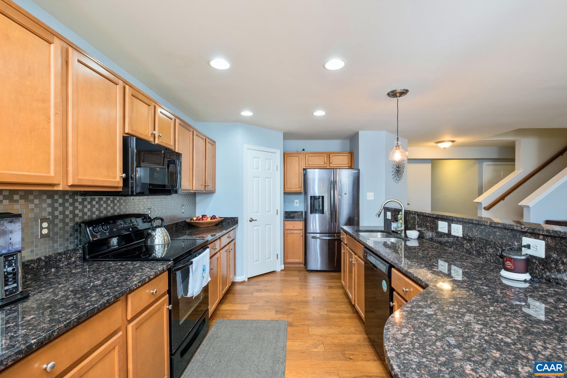 SYCAMORE SQUARE - Residential