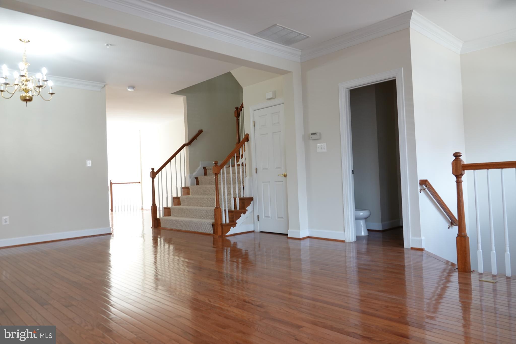 1112 PLEASANT DRIVE