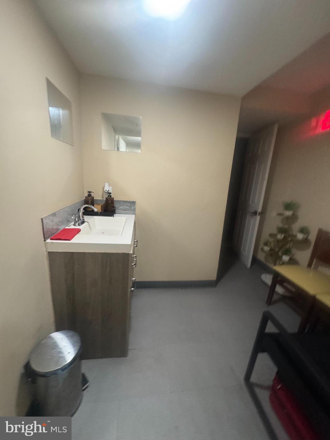 CHARLES VILLAGE - Commercial Sale